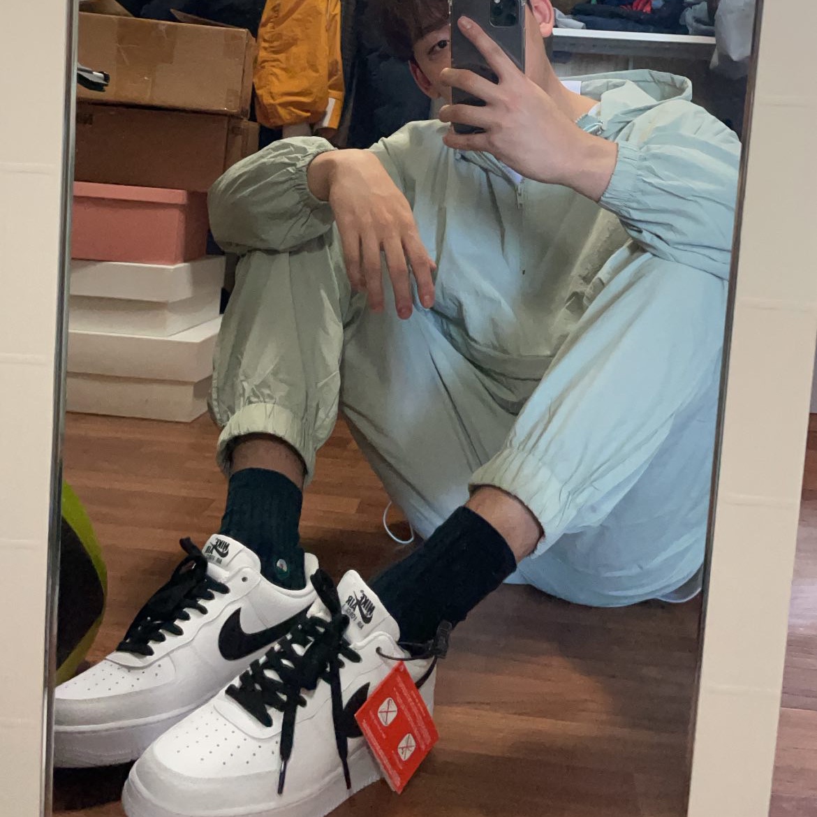Nike Air Force 1 '07 White Black 착용 스타일