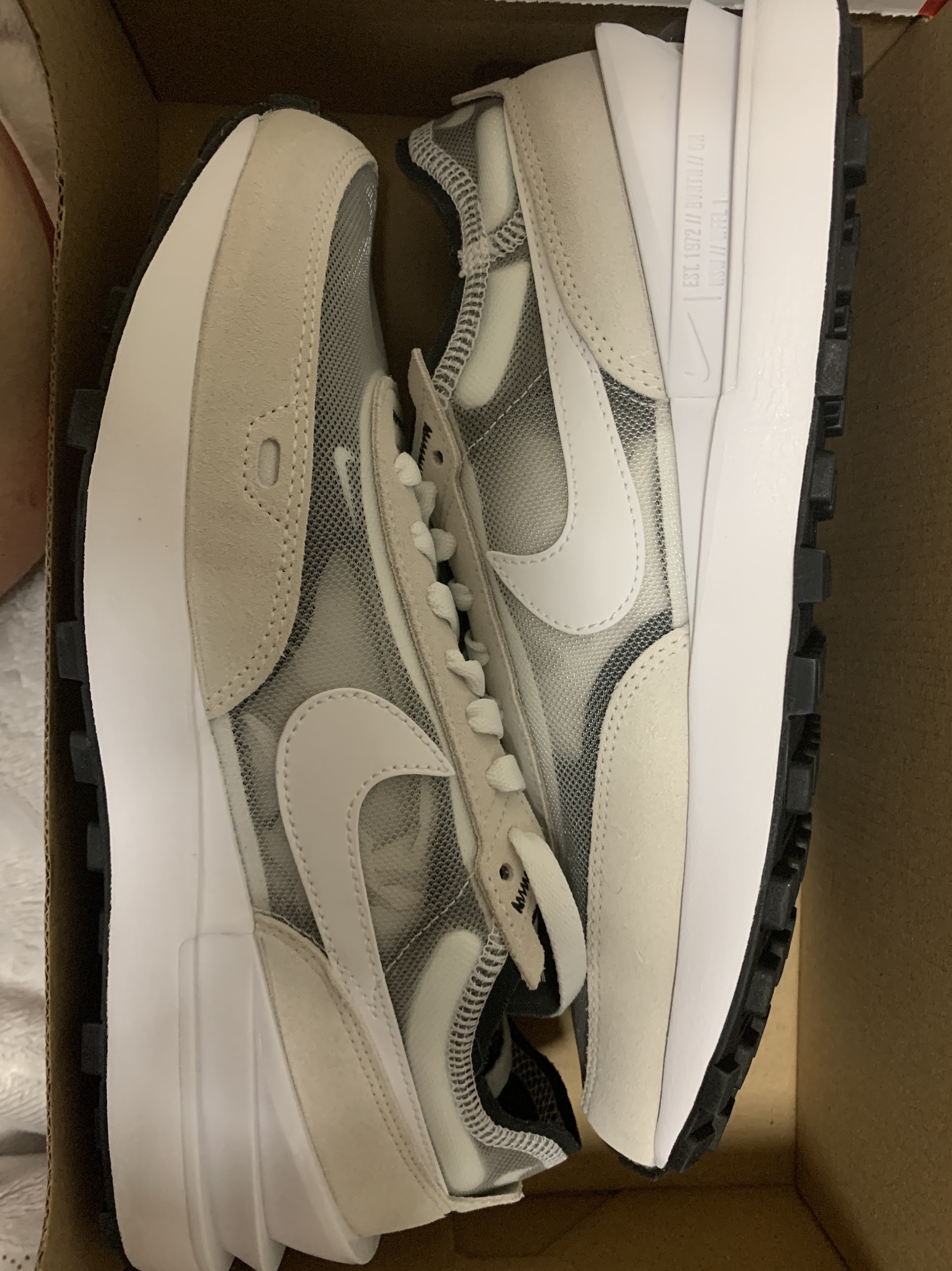 Nike Waffle One Infinite Lilac 착용 스타일 - 2