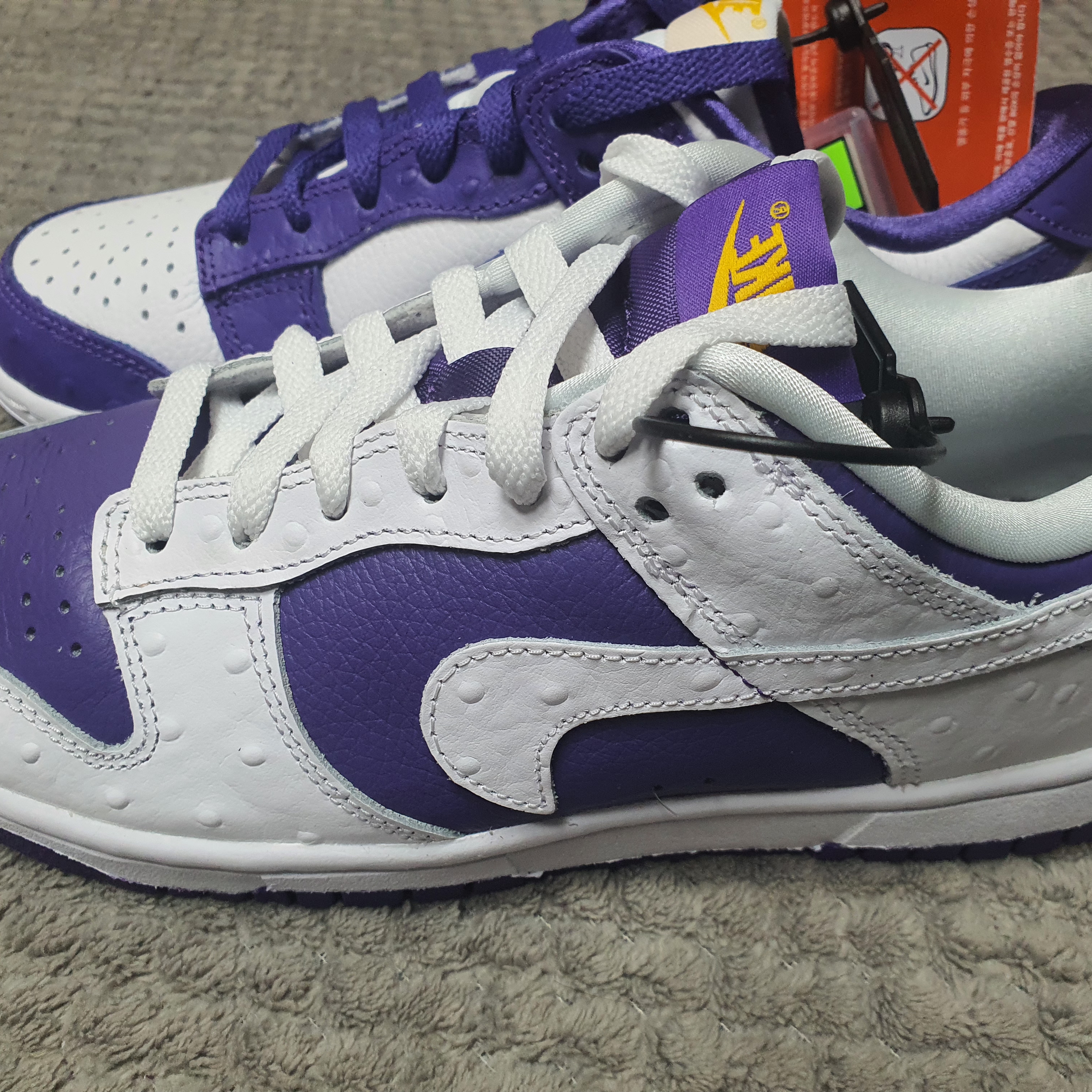 (W) Nike Dunk Low SE Flip 착용 스타일 - 2
