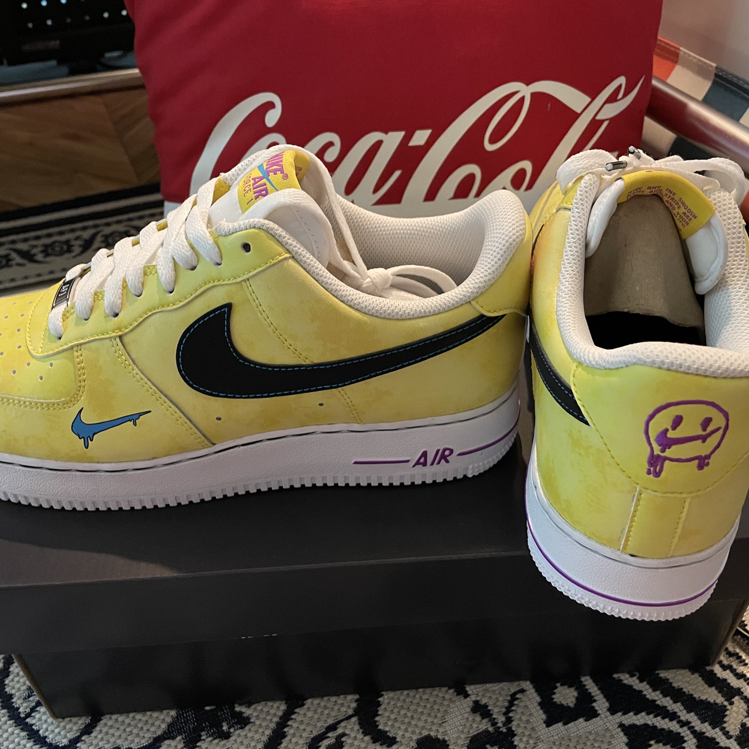 Nike Air Force 1 '07 LV8 Peace, Love & Basketball 착용 스타일 - 2