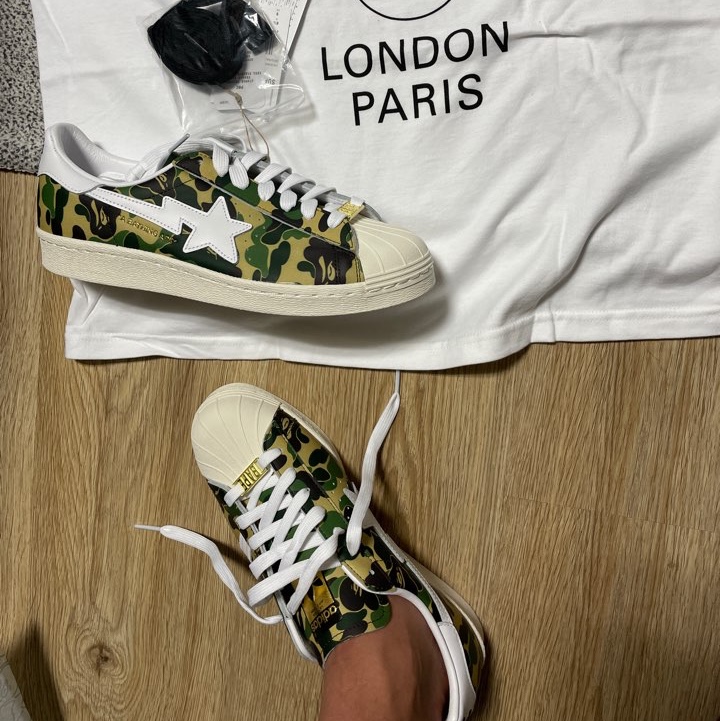 Adidas x BAPE Superstar 80s Green Camo 착용 스타일 - 2