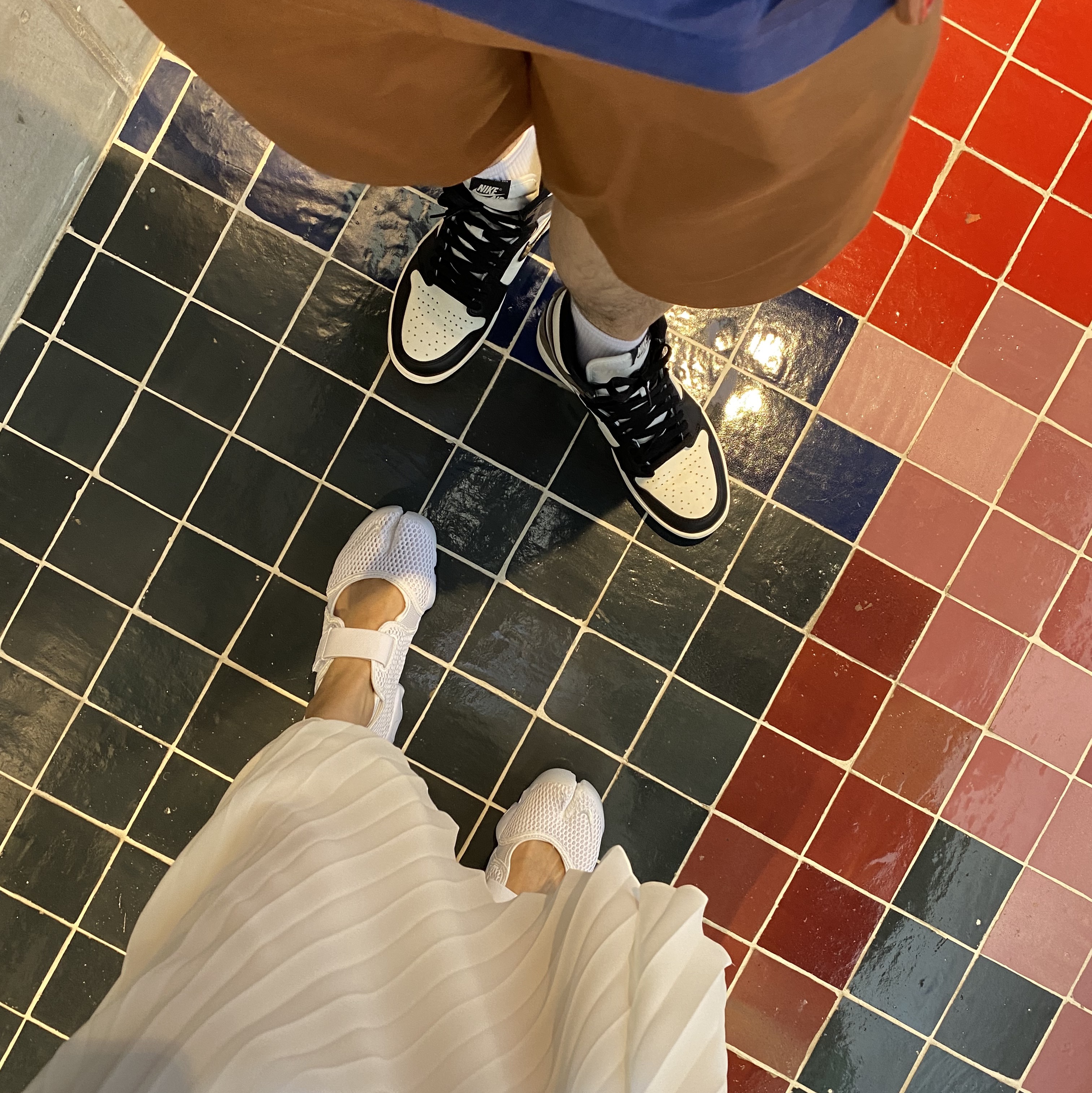 (W) Nike Air Rift Breathe White Pure Platinum 착용 스타일 - 2