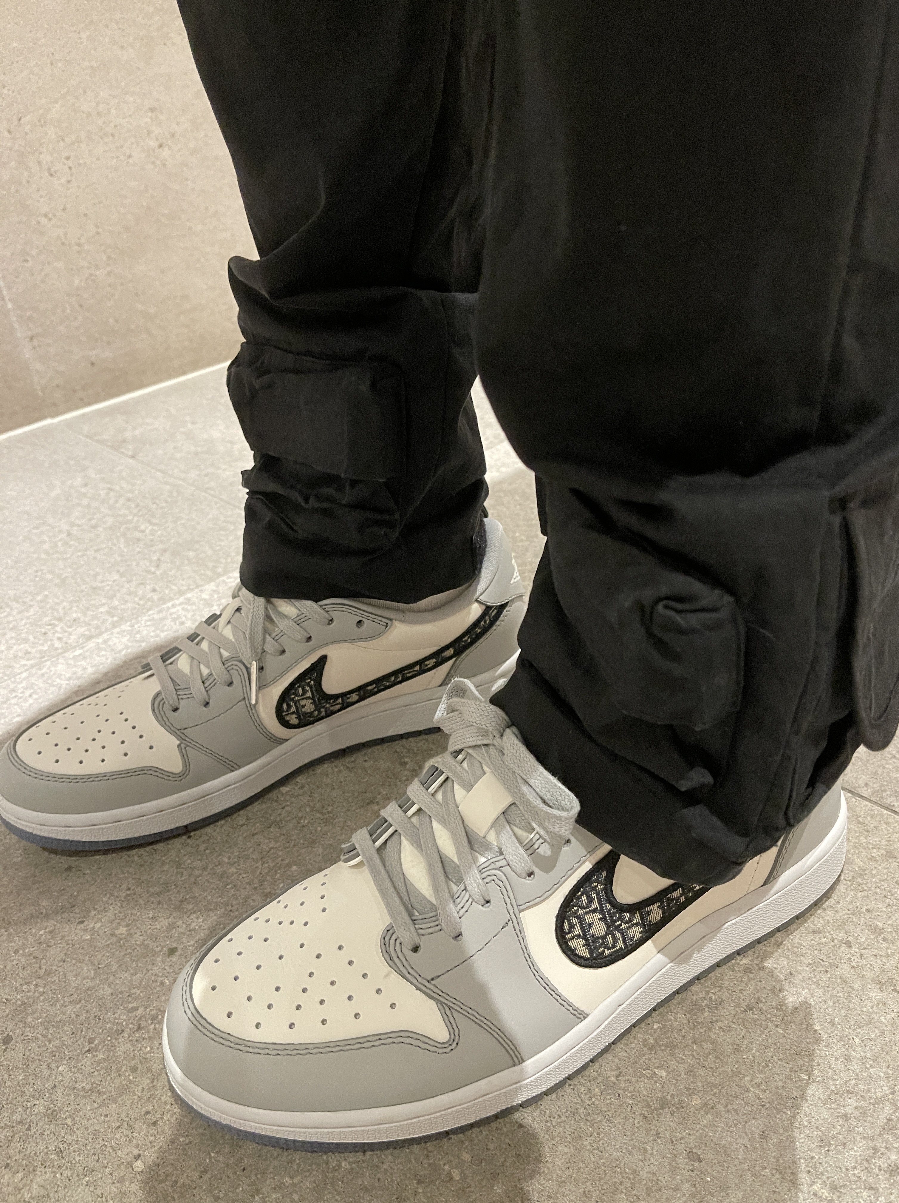 Jordan 1 x Dior Low OG 착용 스타일 - 2