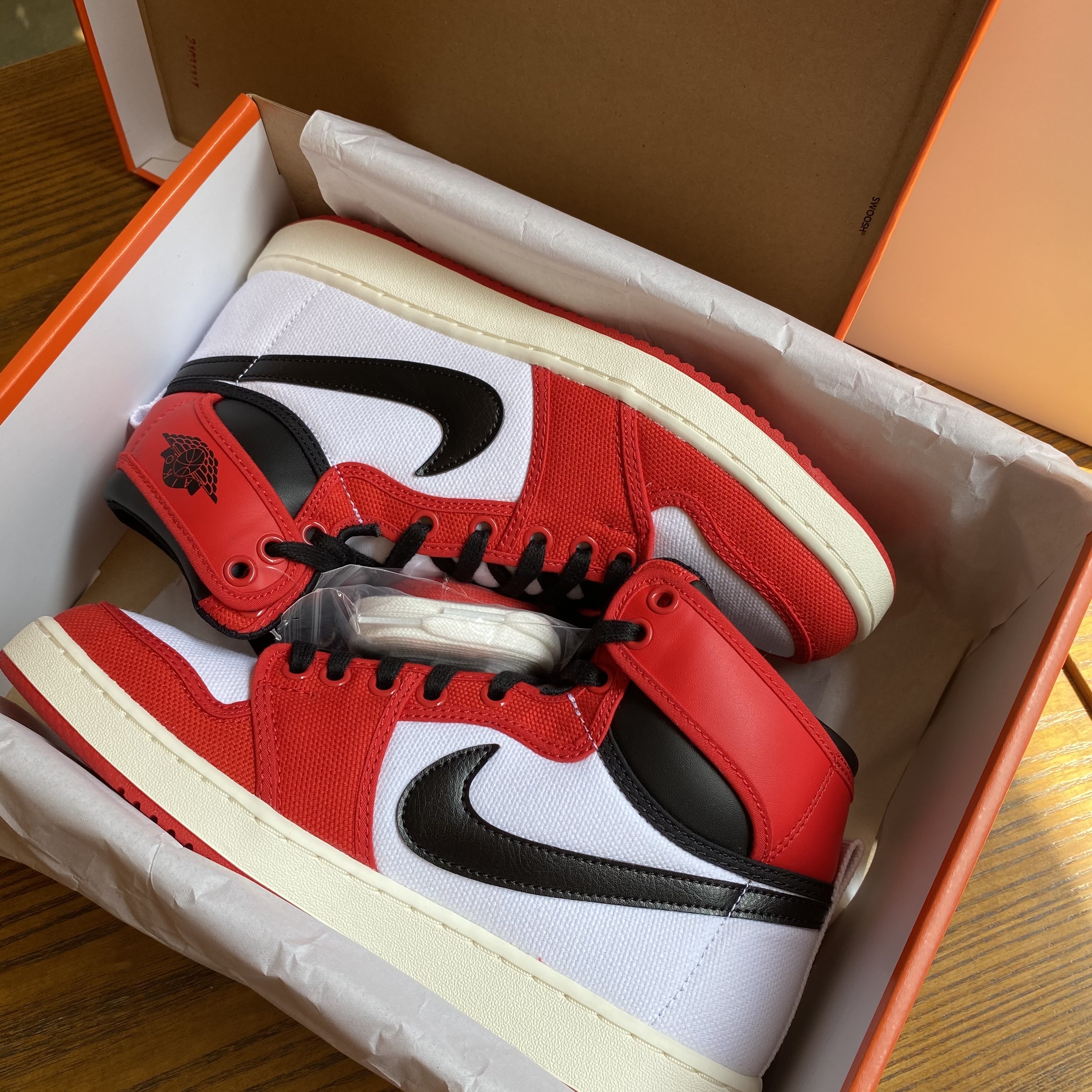 Jordan 1 KO Chicago 2021 착용 스타일 - 1