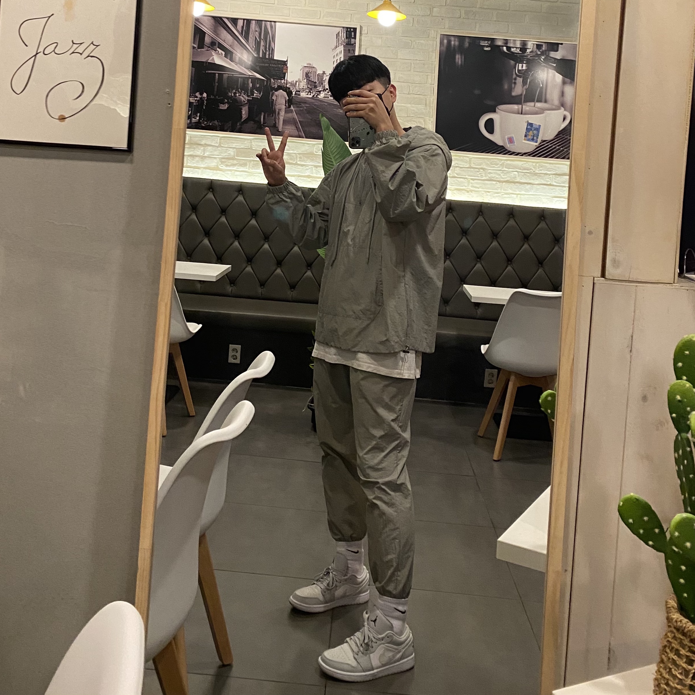 Jordan 1 Low White Camo 착용 스타일