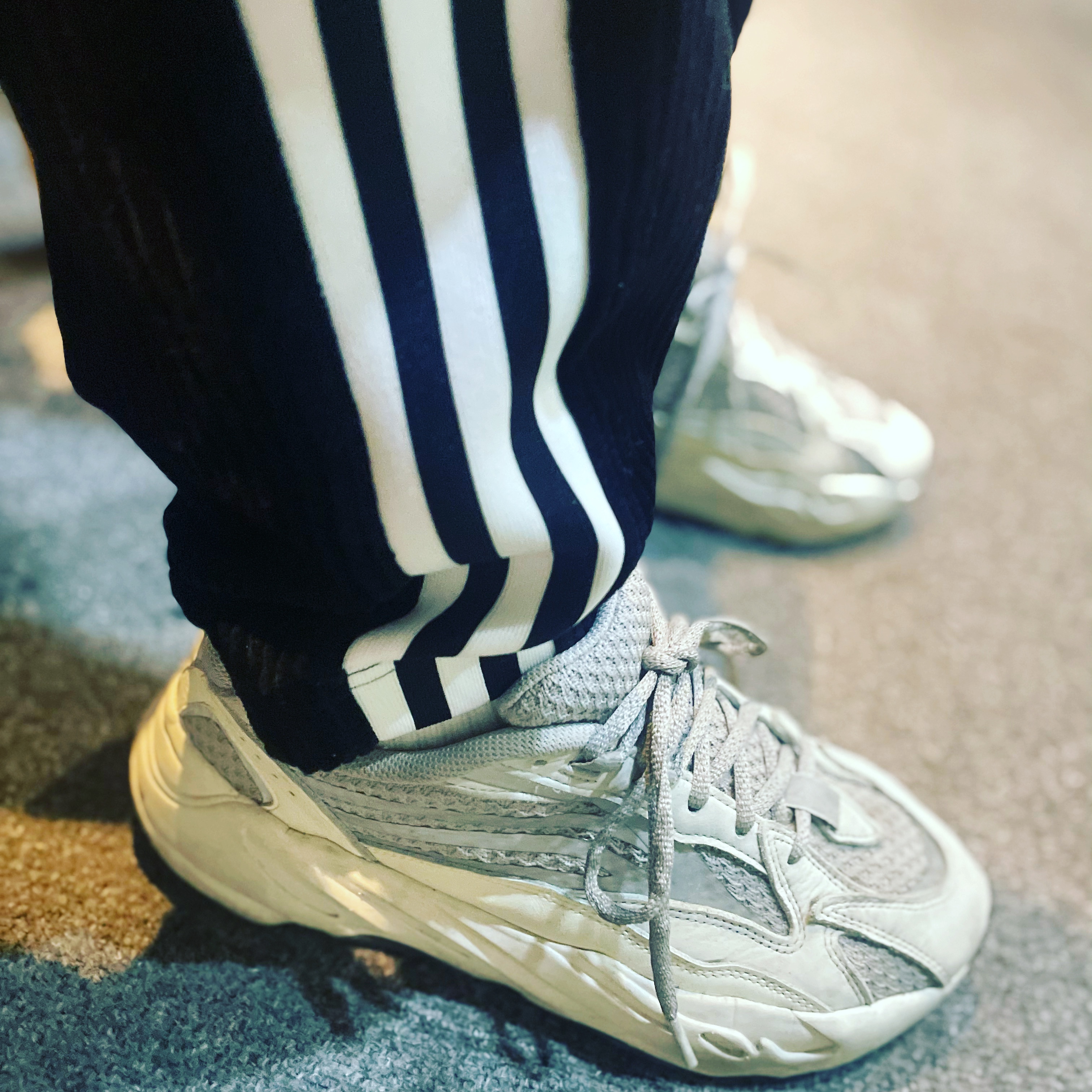 Adidas Yeezy Boost 700 V2 Static 2018 착용 스타일