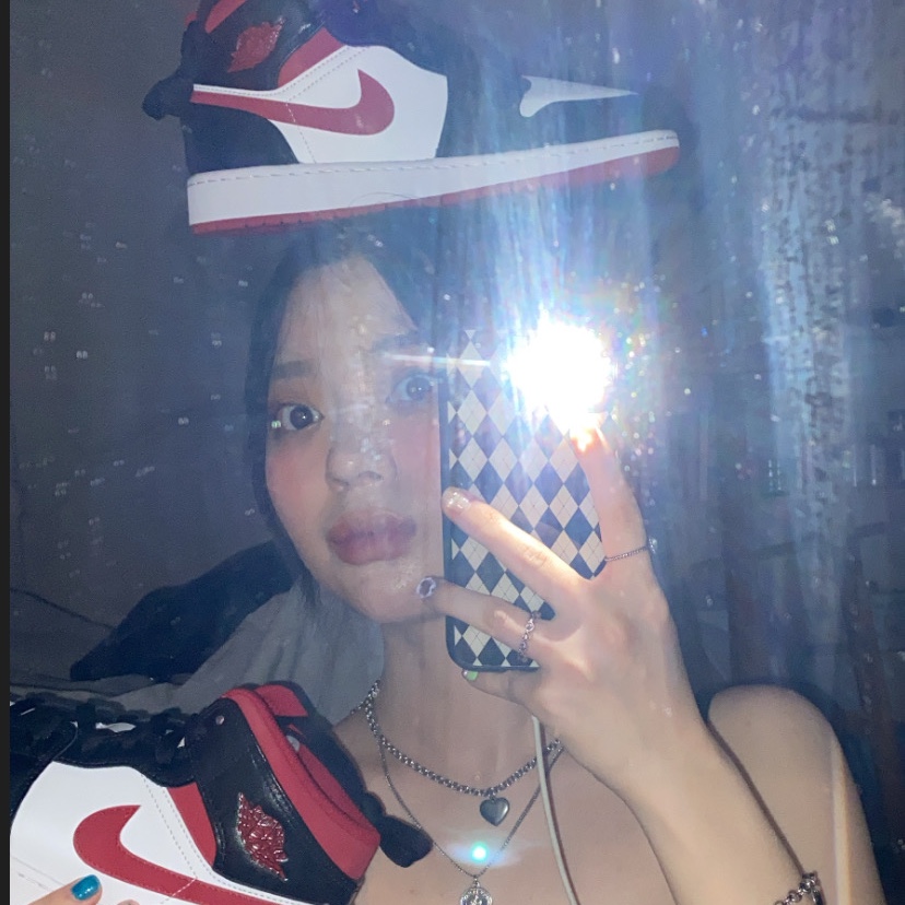 (GS) Jordan 1 Mid Gym Red Black White 착용 스타일