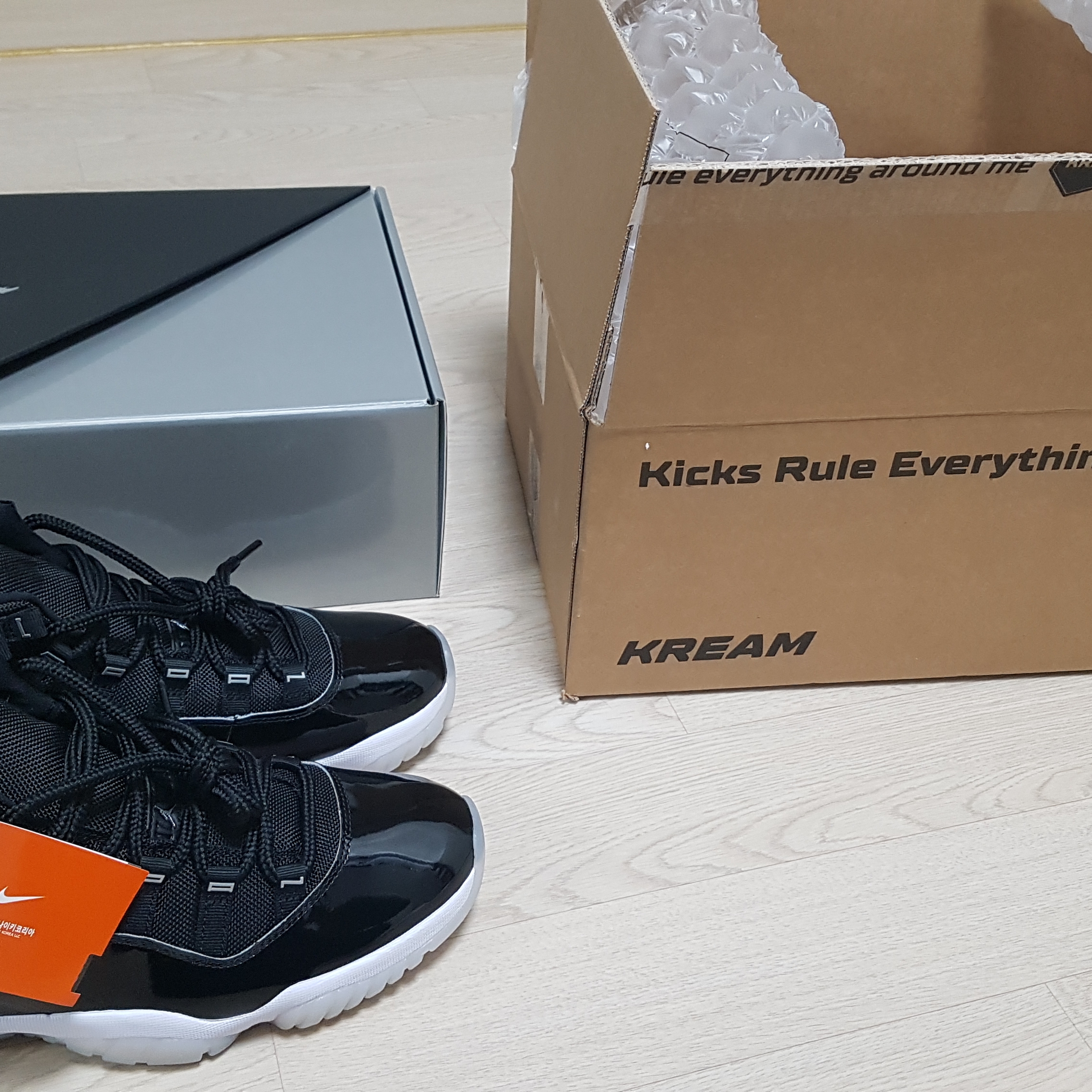 Jordan 11 Retro Jubilee 착용 스타일 - 1