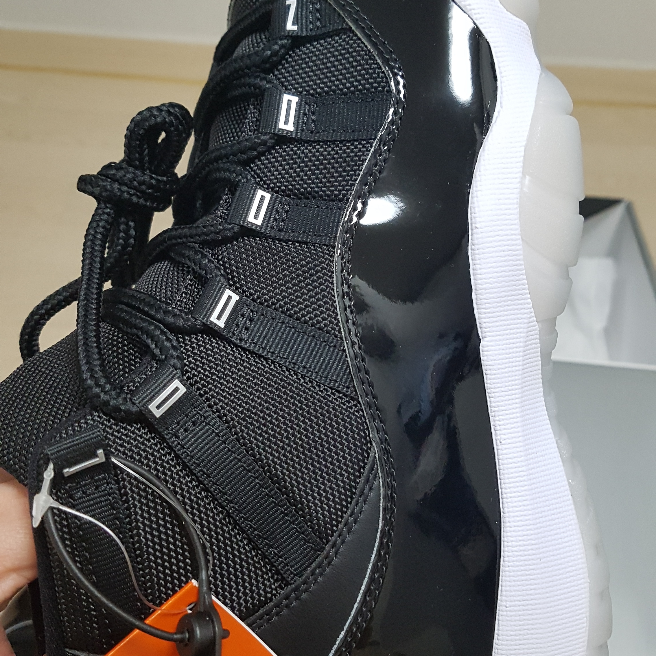Jordan 11 Retro Jubilee 착용 스타일 - 4