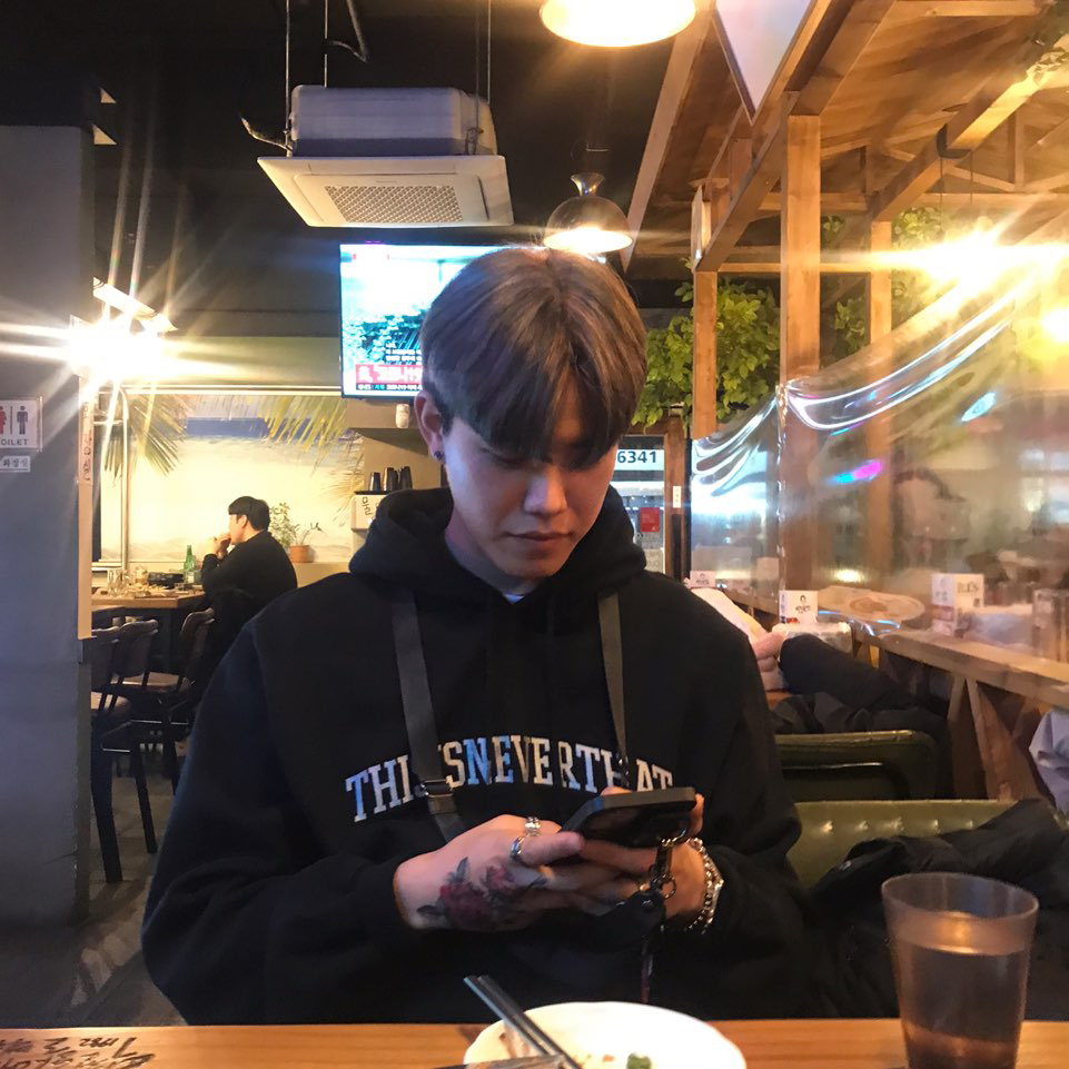 KREAM 프로필 이미지