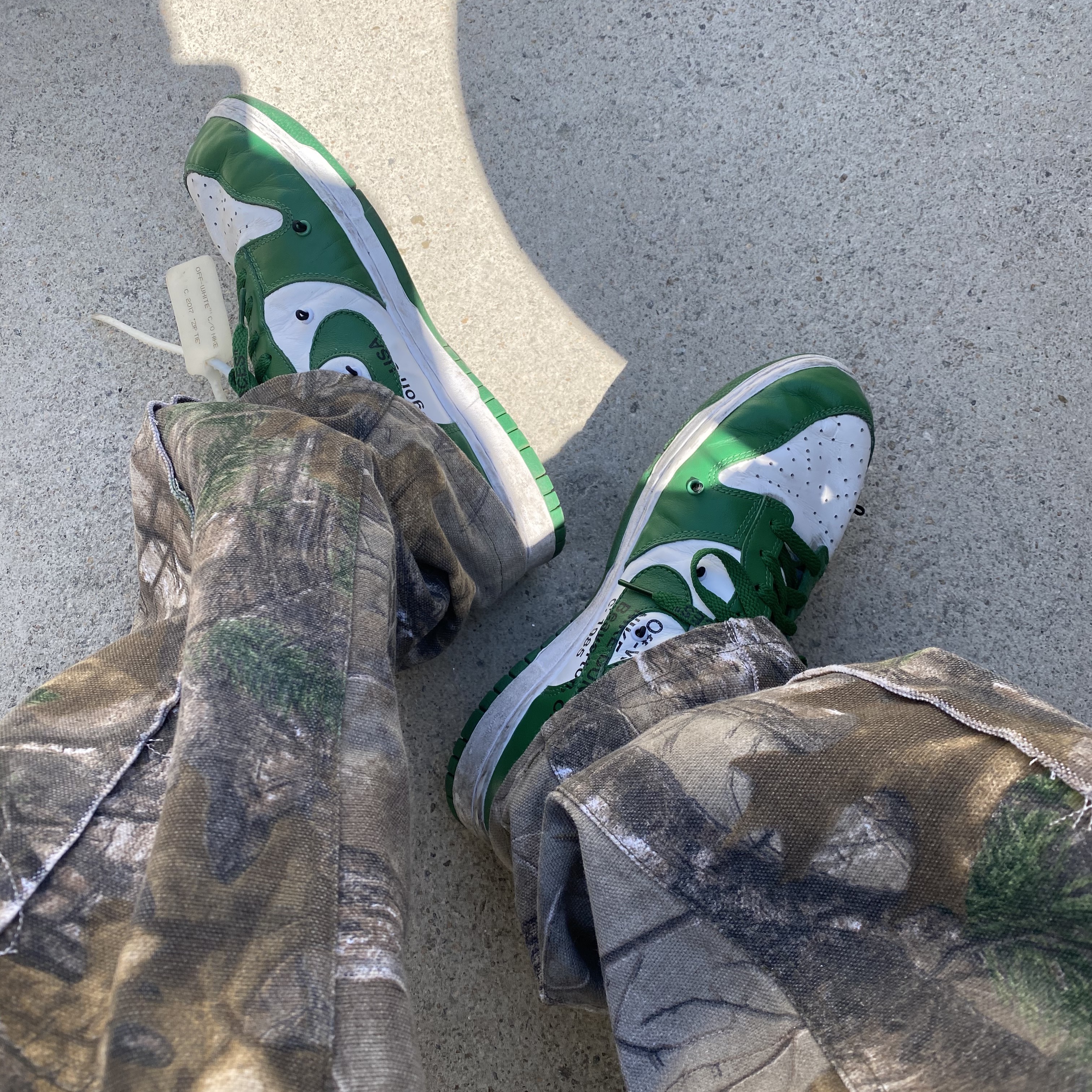 Nike x Off-White Dunk Low Pine Green 착용 스타일