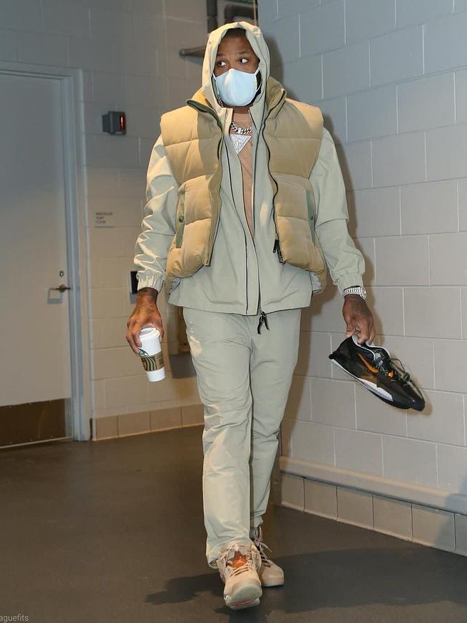 Jordan x Travis Scott Button Down Top - Asia, Jordan 6 x Travis Scott Retro SP British Khaki 착용 스타일 - 2