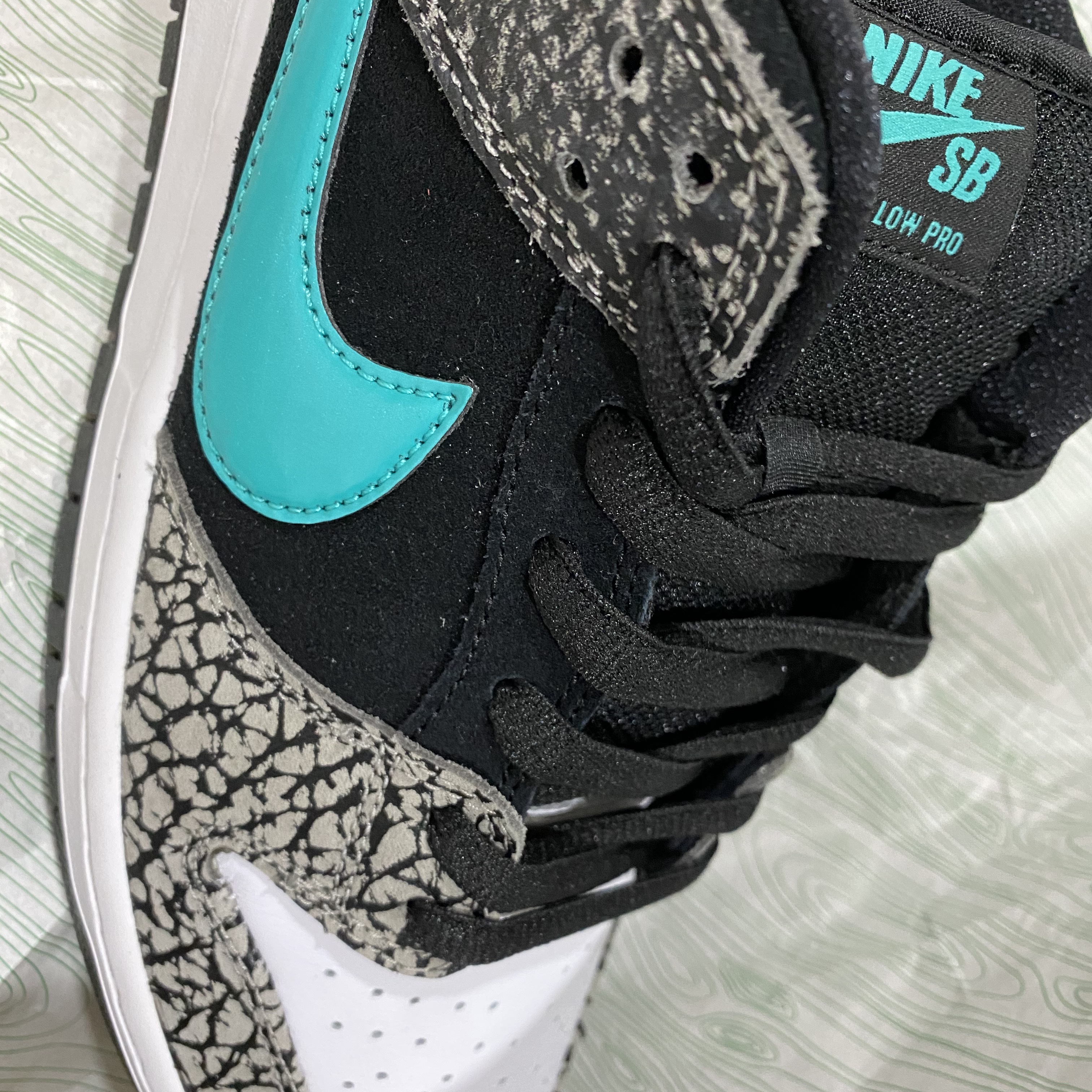 Nike SB Dunk Low Pro Clear Jade 착용 스타일 - 2