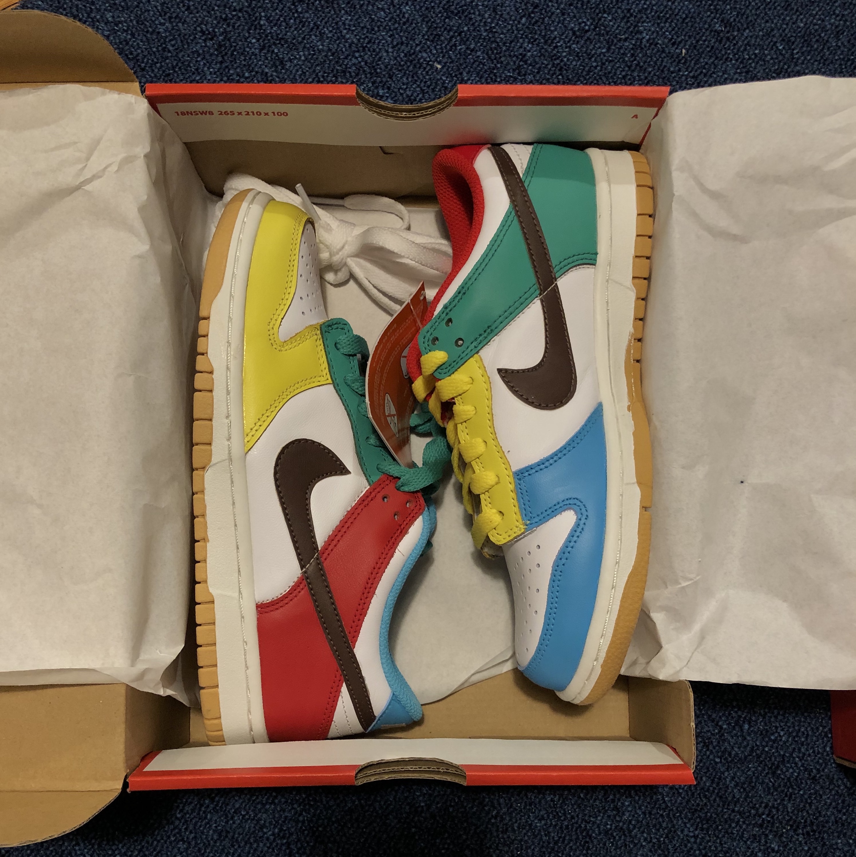 Nike Dunk Low SE Free.99 White 착용 스타일