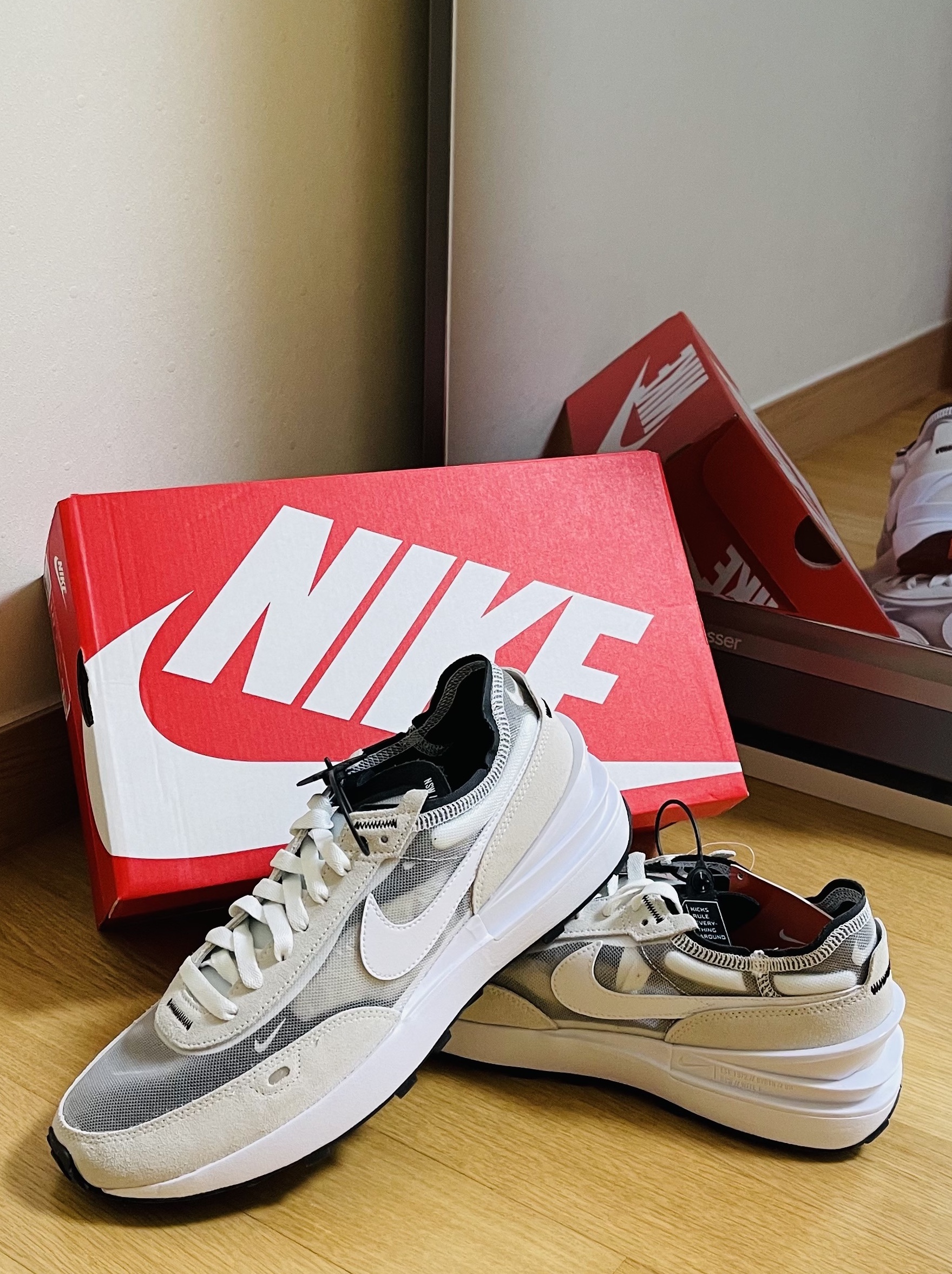 Nike Waffle One Infinite Lilac 착용 스타일