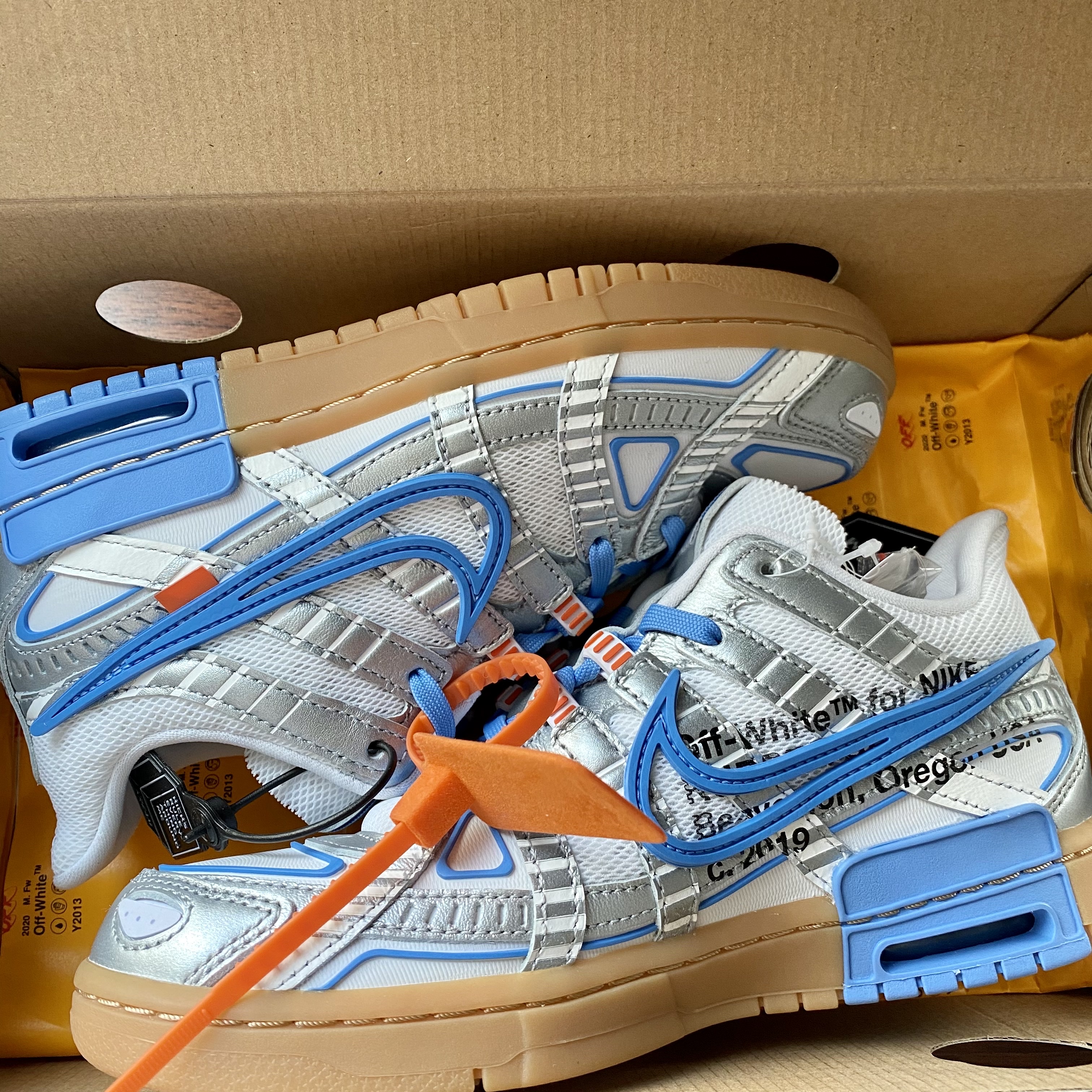 Nike x Off-White Air Rubber Dunk University Blue 착용 스타일 - 1