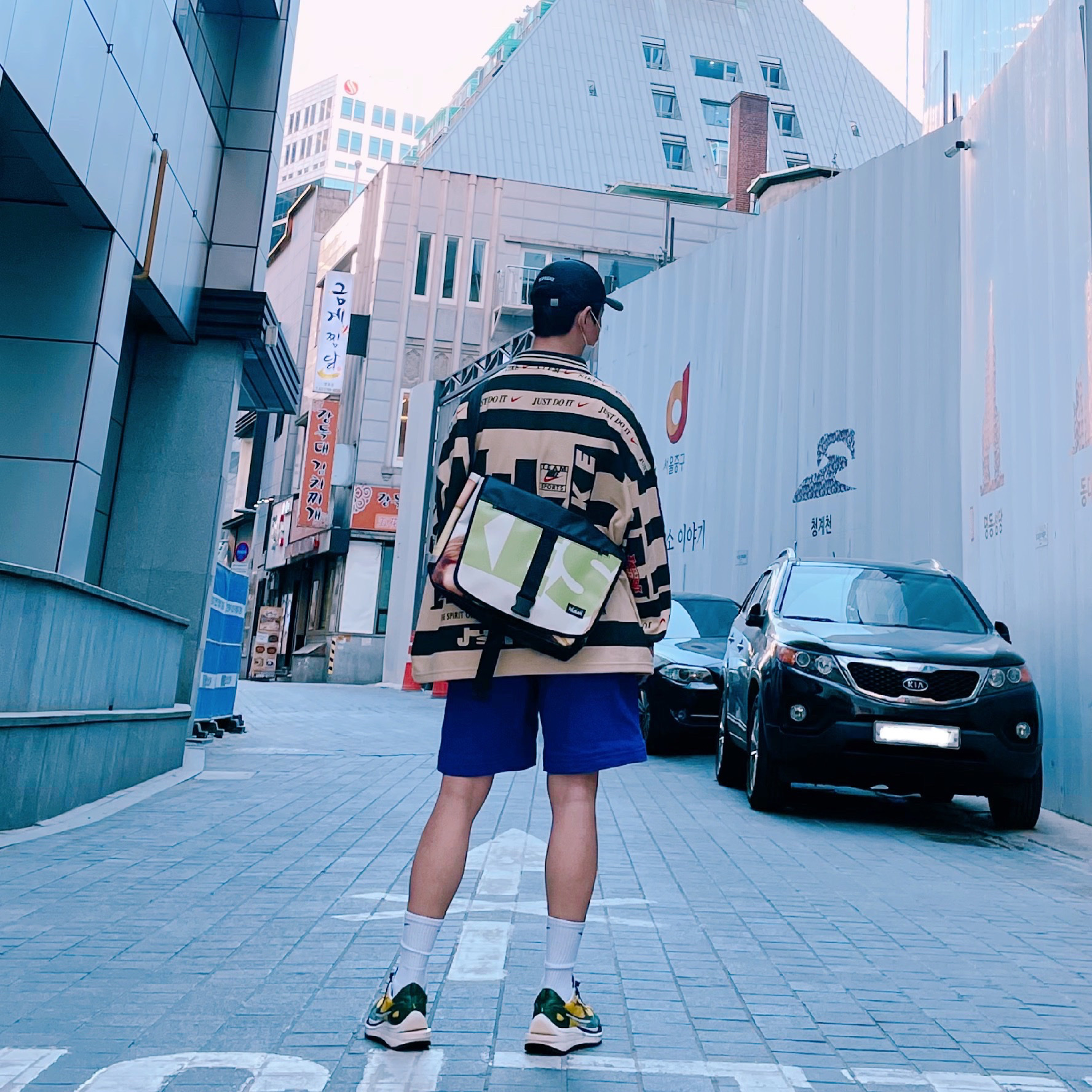 Supreme x Stone Island Painted Camo Nylon 6-Panel Black - 20FW, Nike x Cactus Plant Flea Market Long Sleeve Polo Natural - US/EU 착용 스타일