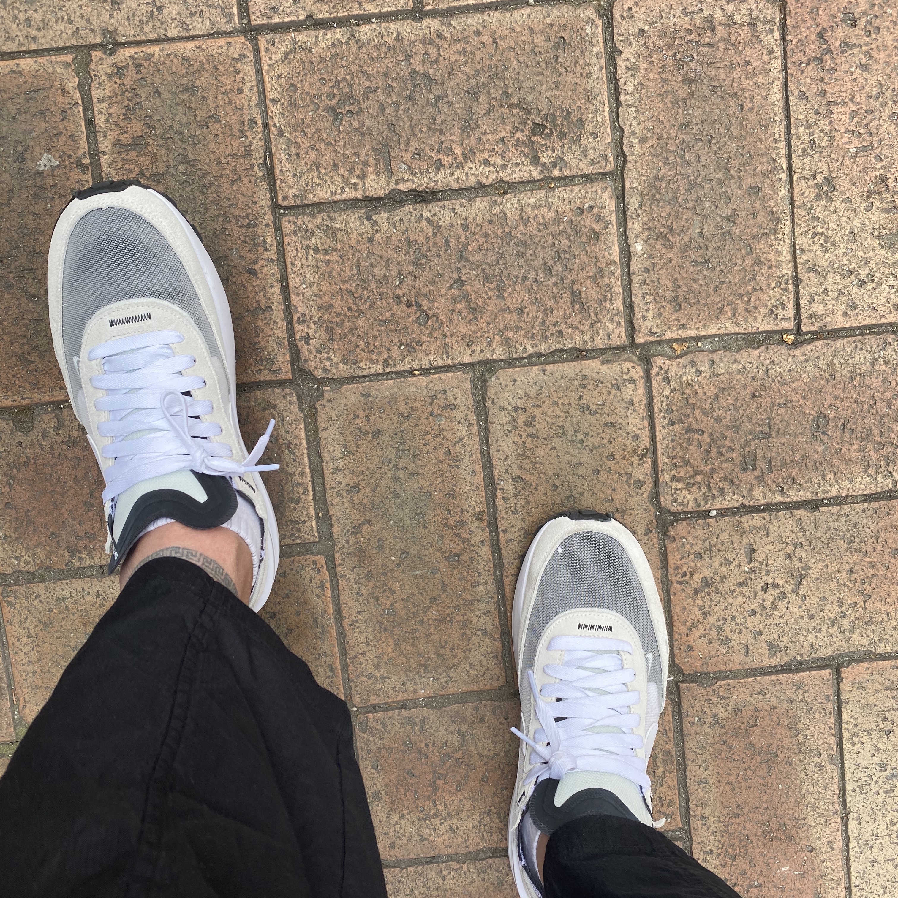 Nike Waffle One Infinite Lilac 착용 스타일 - 1