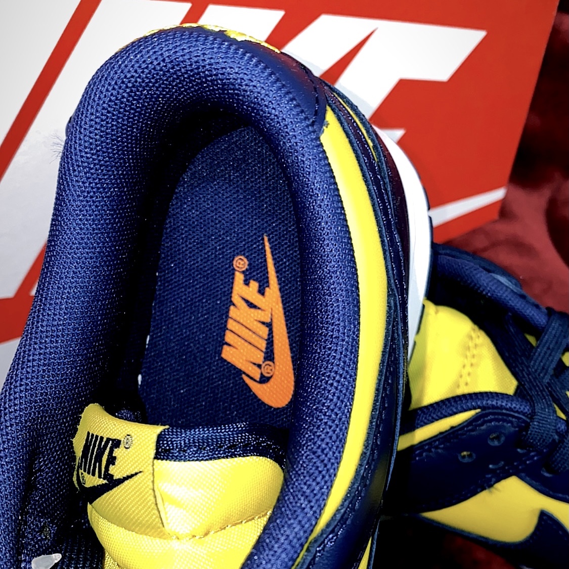 Nike Dunk Low Retro Varsity Maize, (GS) Nike Dunk Low Varsity Maize 착용 스타일 - 3