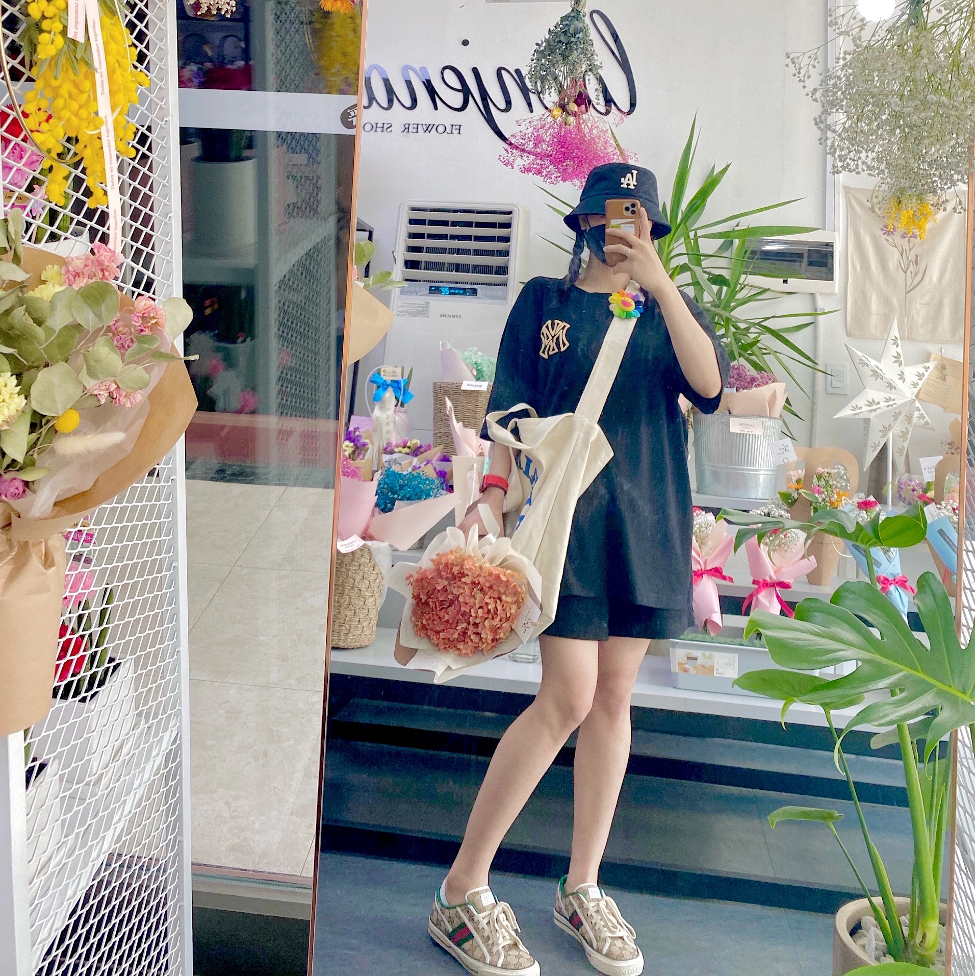 (W) Gucci Tennis 1977 Ebony 착용 스타일 - 1