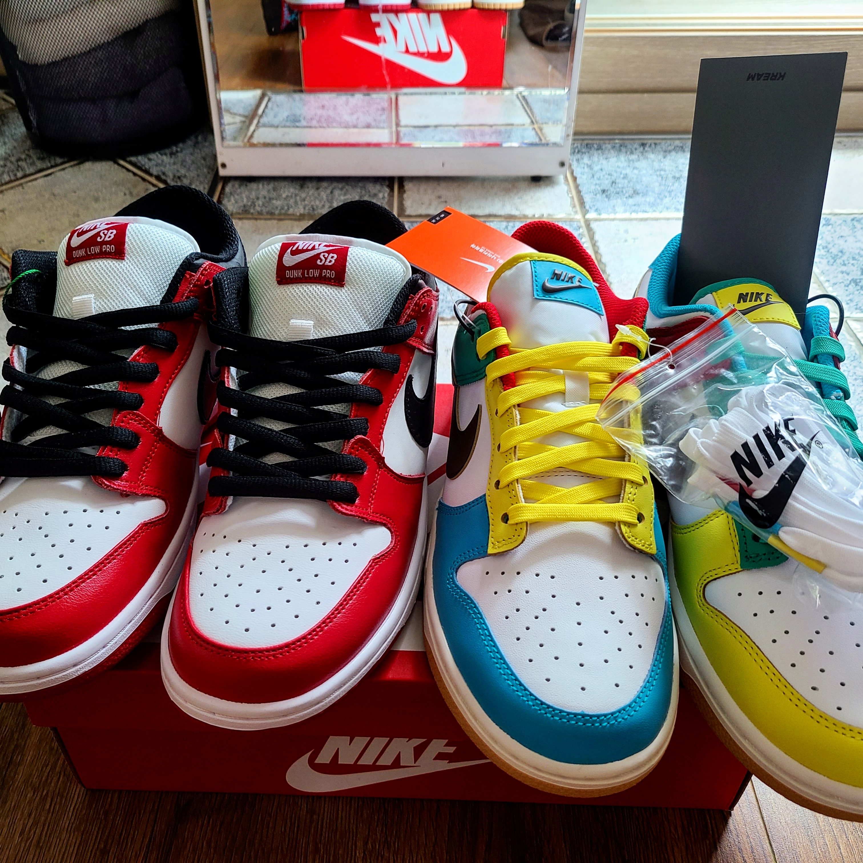 Nike SB Dunk Low Pro Chicago, Nike Dunk Low SE Free.99 White 착용 스타일