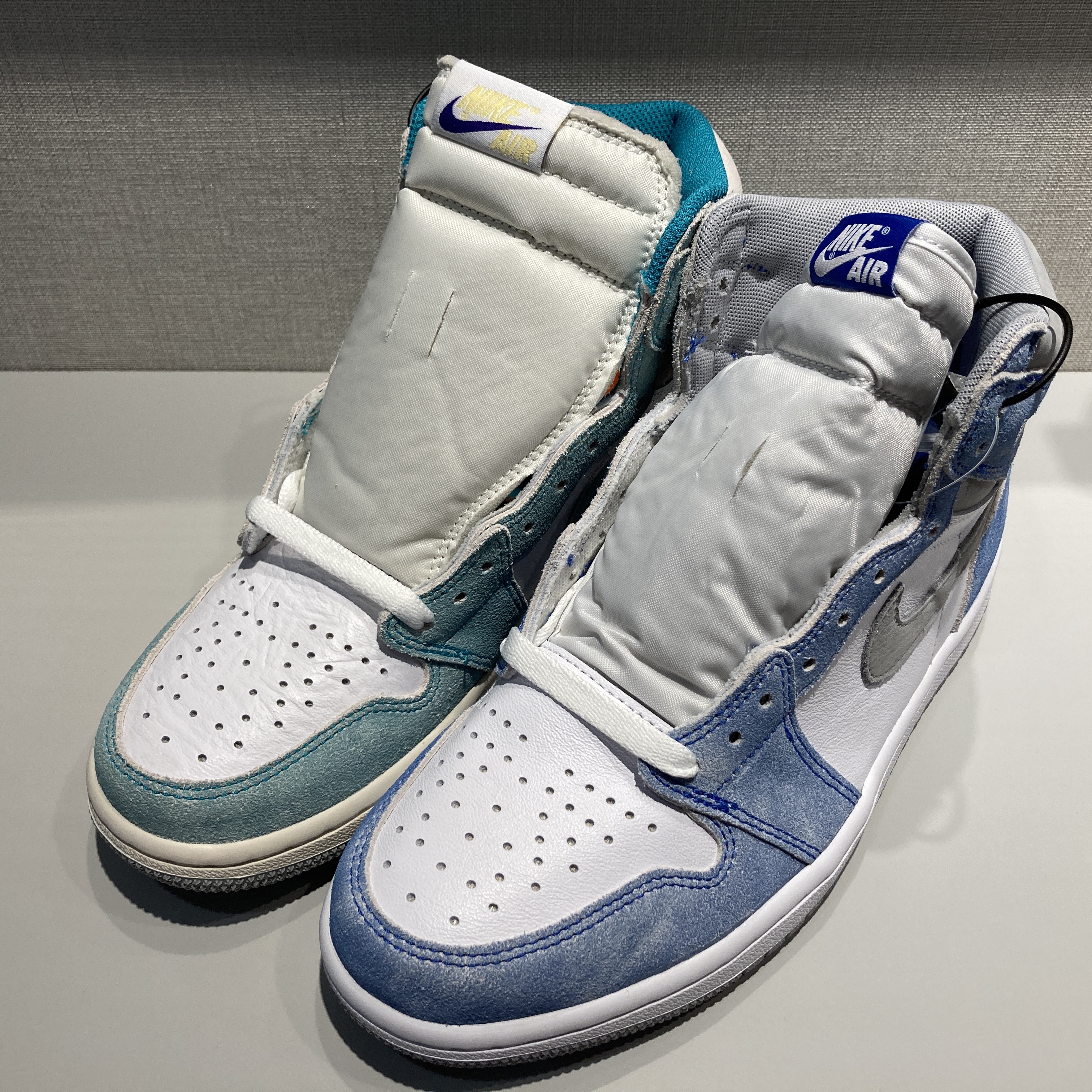 Jordan 1 Retro High OG Turbo Green, Jordan 1 Retro High OG Hyper Royal 착용 스타일