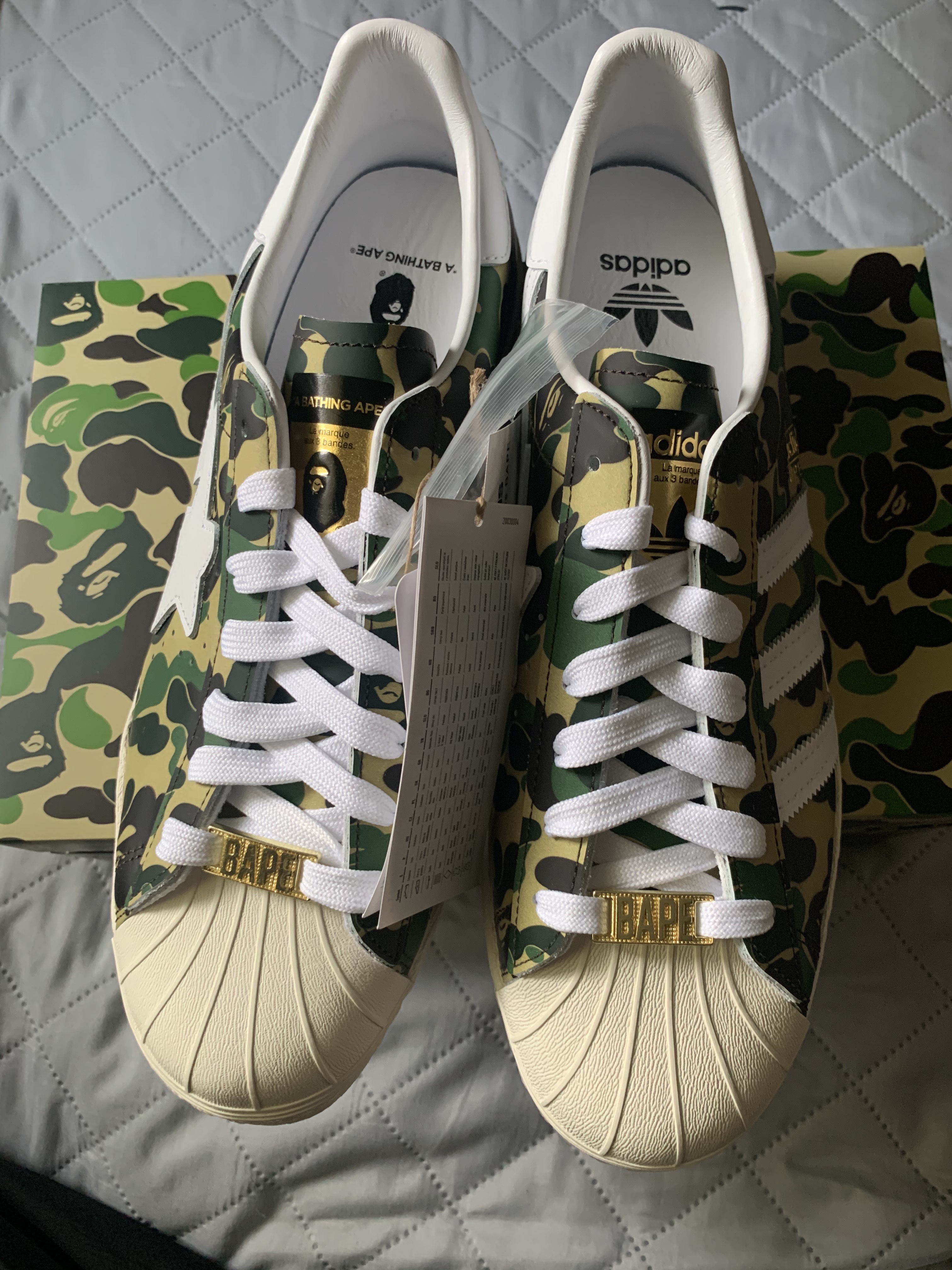 Adidas x BAPE Superstar 80s Green Camo 착용 스타일 - 1