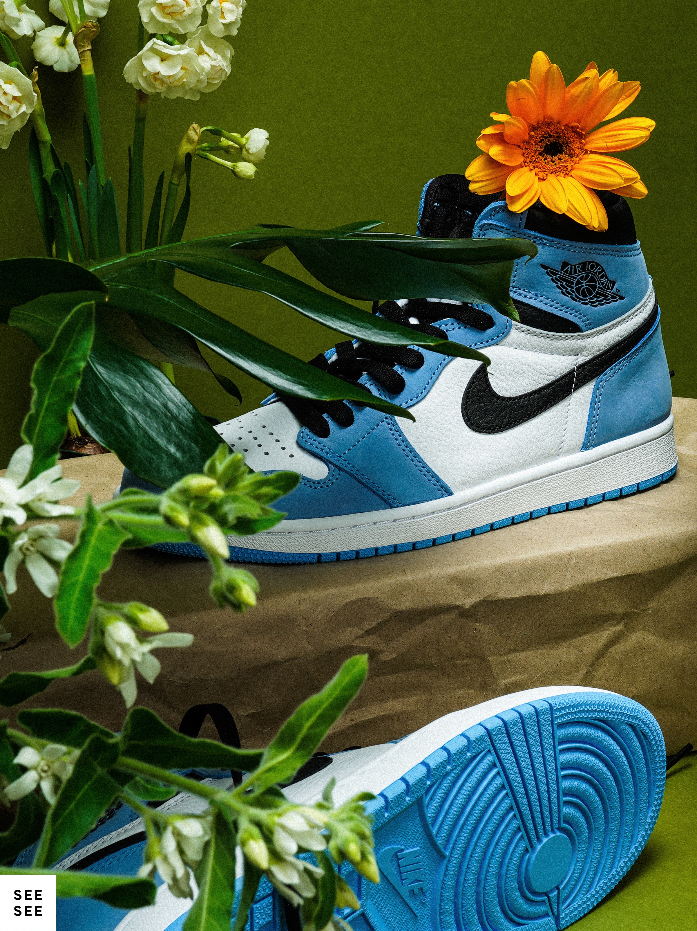 Jordan 1 Retro High OG University Blue 착용 스타일 - 3