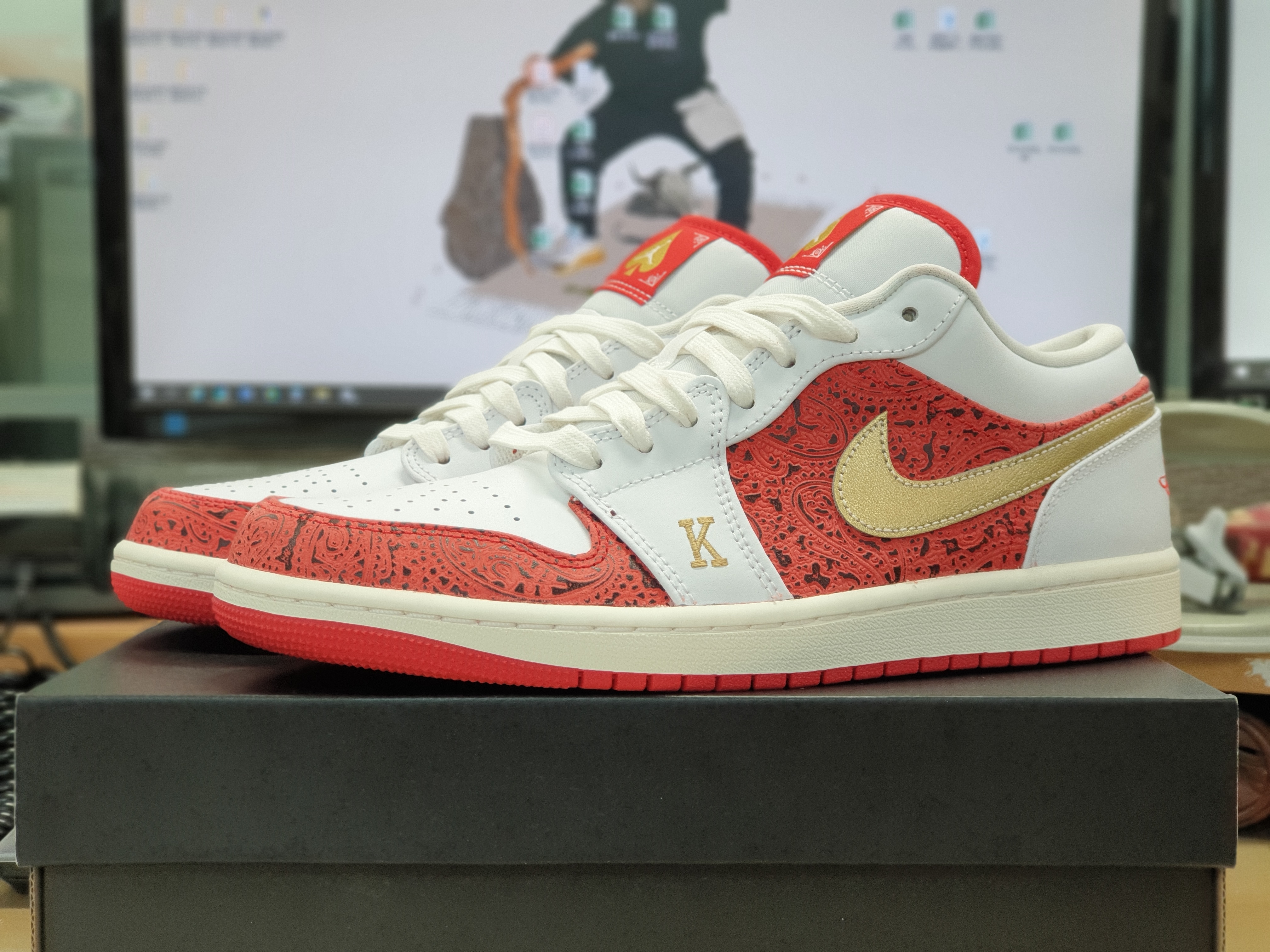 Jordan 1 Low SE Spades 착용 스타일