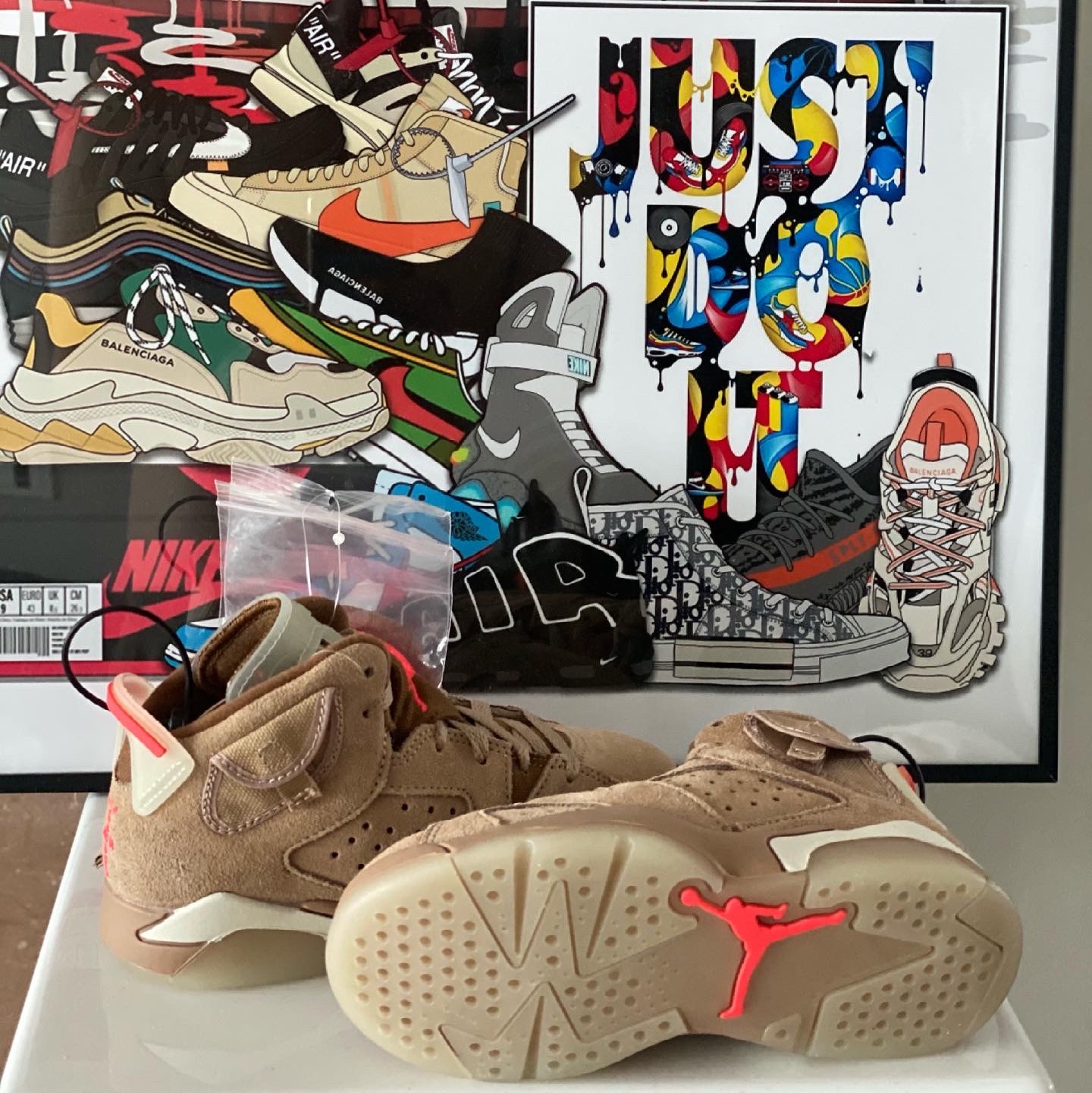 (PS) Jordan 6 x Travis Scott Retro SP British Khaki 착용 스타일 - 2