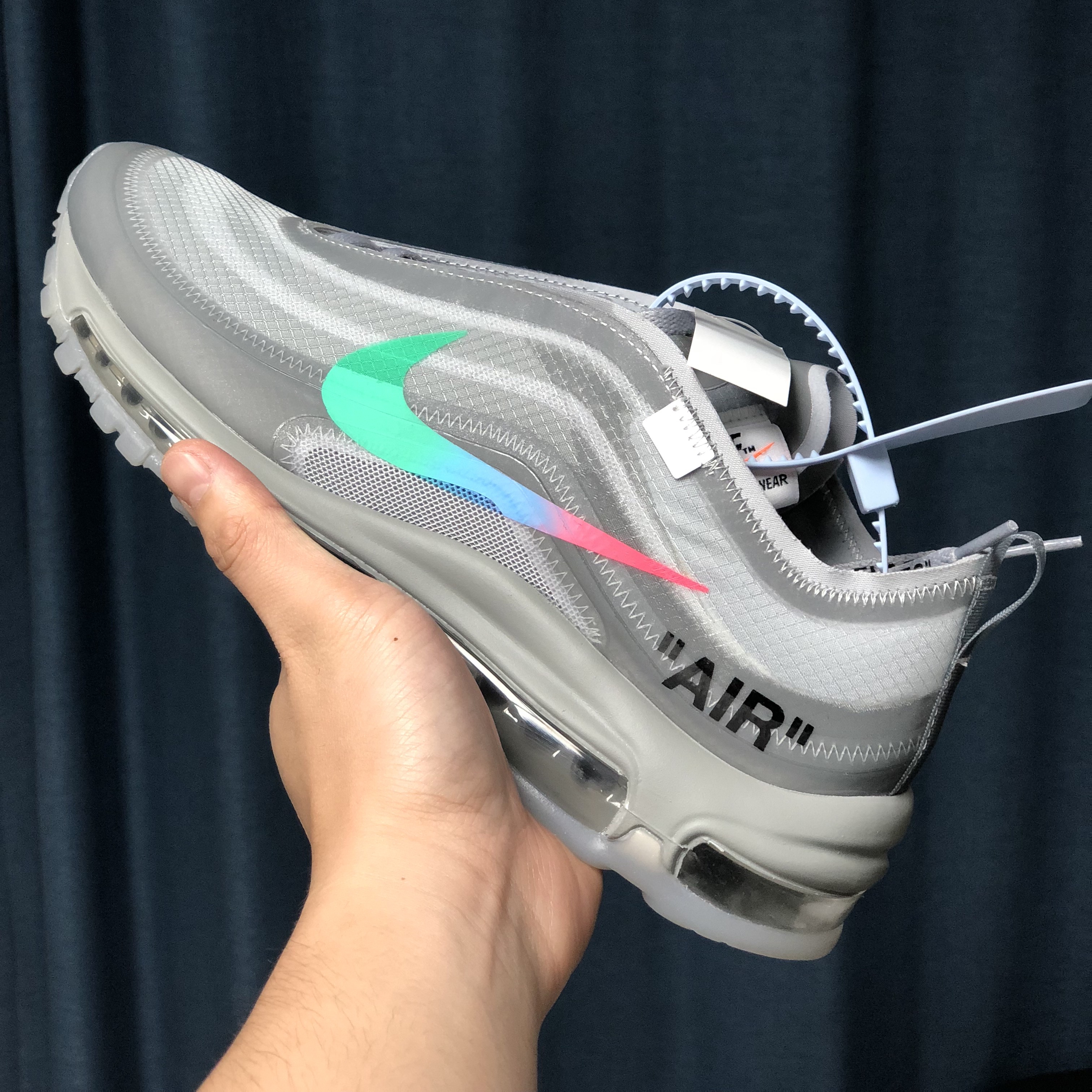 Nike x Off-White Air Max 97 Menta 착용 스타일
