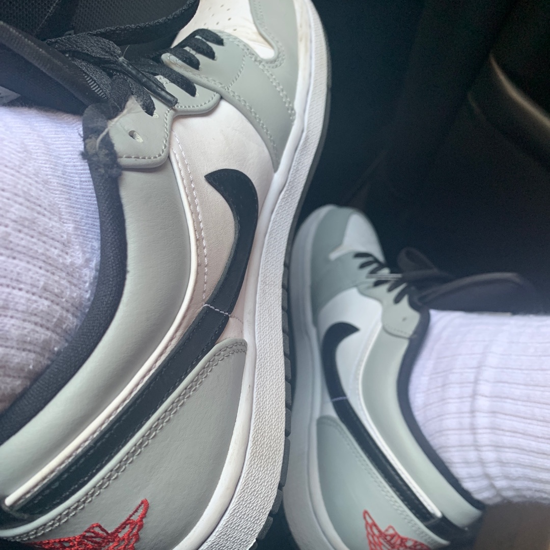 Jordan 1 Low Light Smoke Grey 착용 스타일
