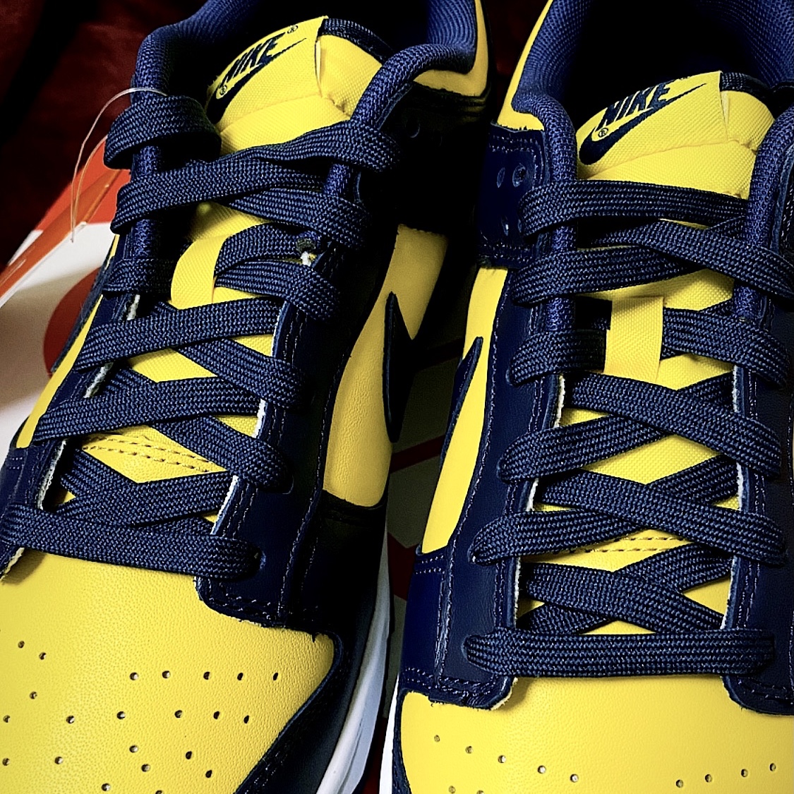Nike Dunk Low Retro Varsity Maize, (GS) Nike Dunk Low Varsity Maize 착용 스타일 - 1