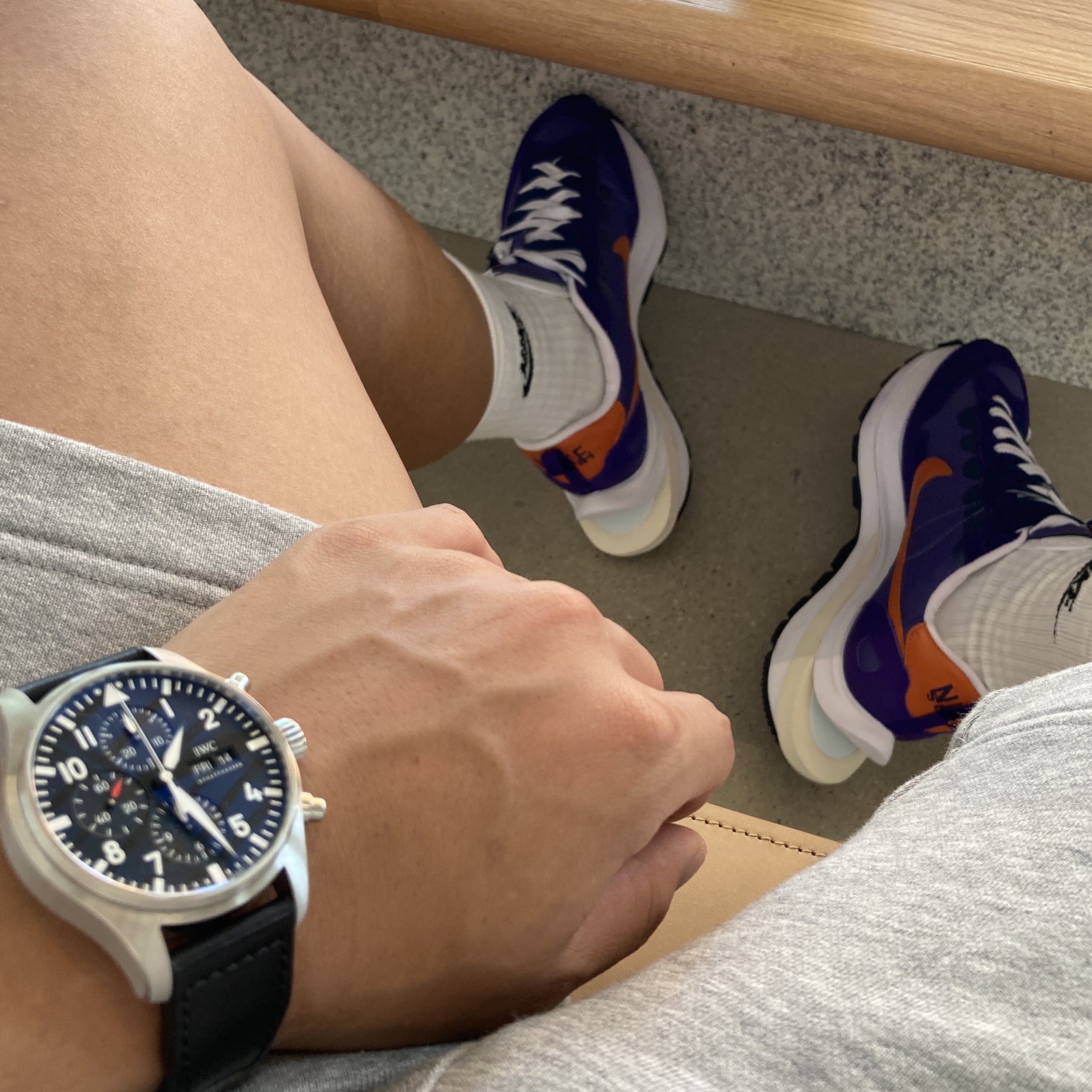 Nike x Sacai VaporWaffle Dark Iris 착용 스타일