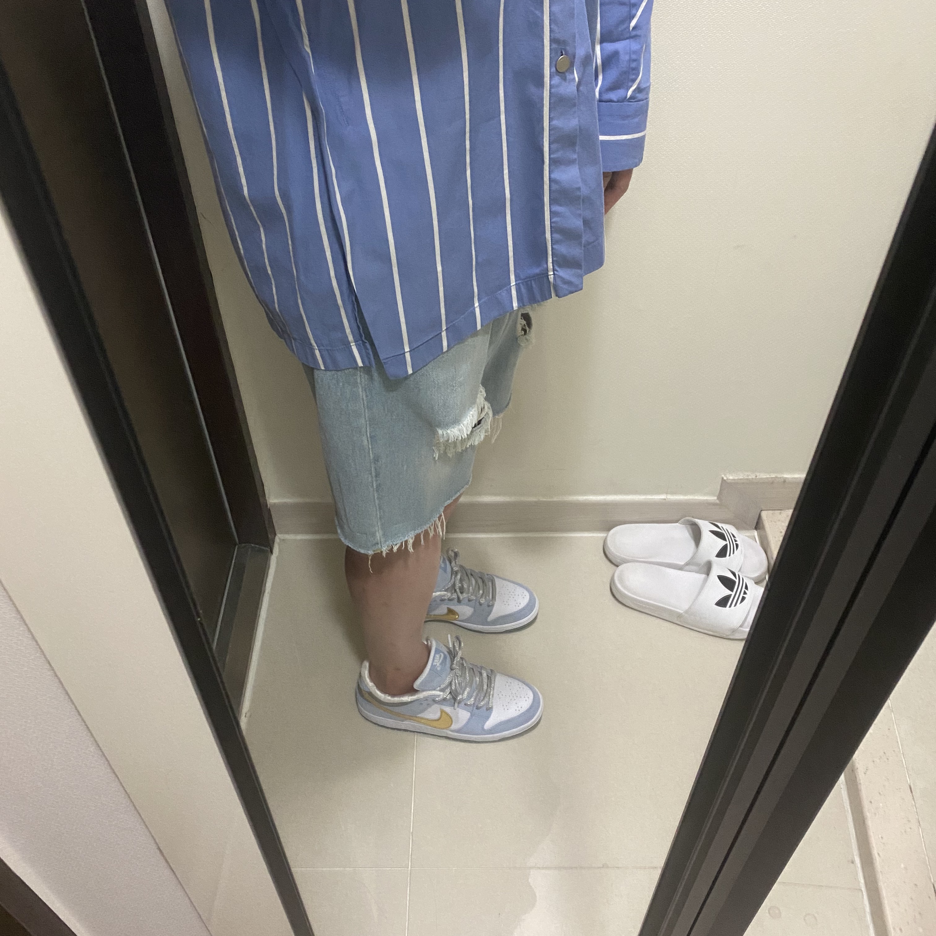 Nike x Sean Cliver SB Dunk Low Holiday Special 착용 스타일 - 2