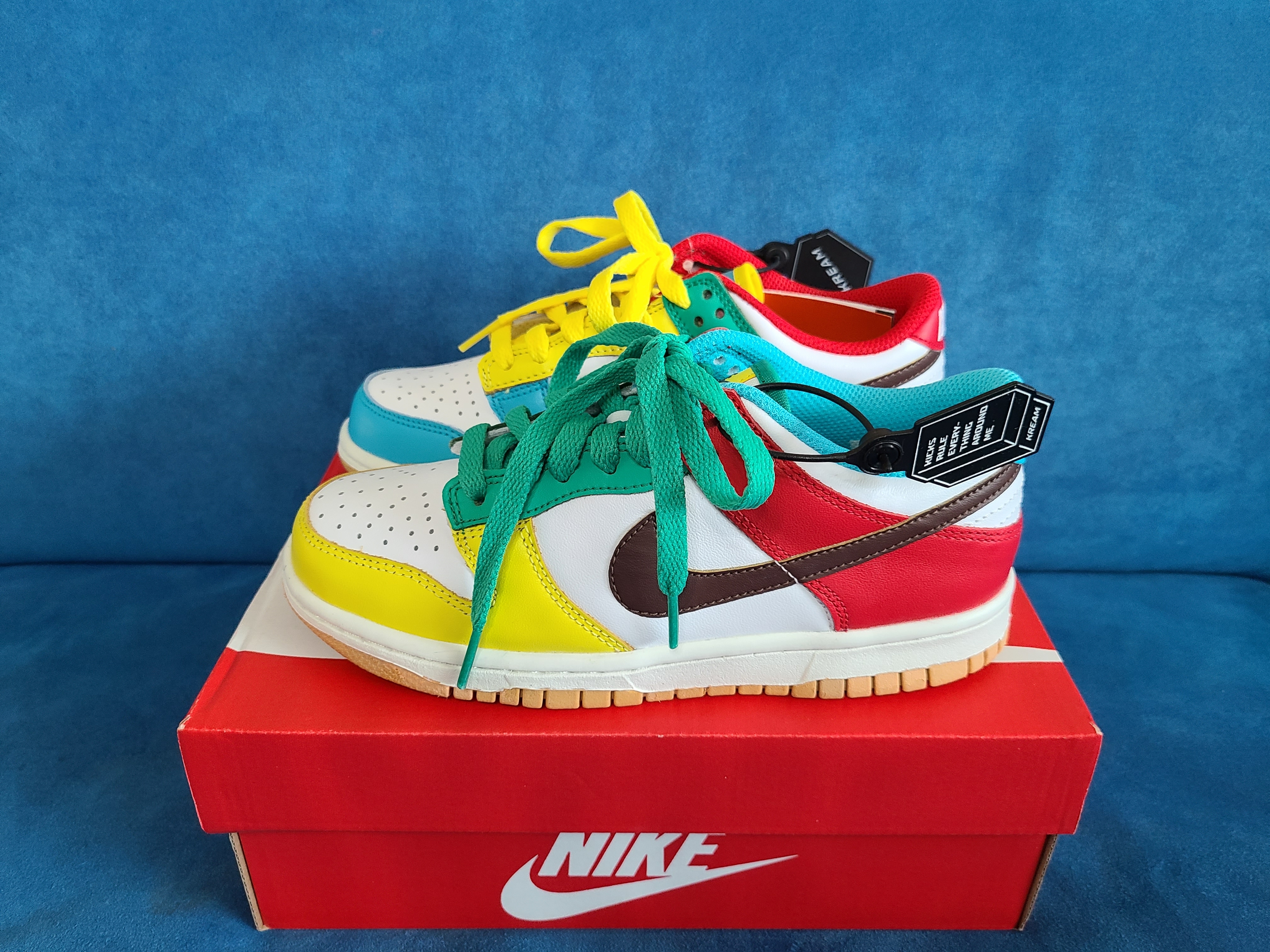 (GS) Nike Dunk Low SE Free.99 White, (W) Nike Dunk Low SE Flip 착용 스타일 - 2