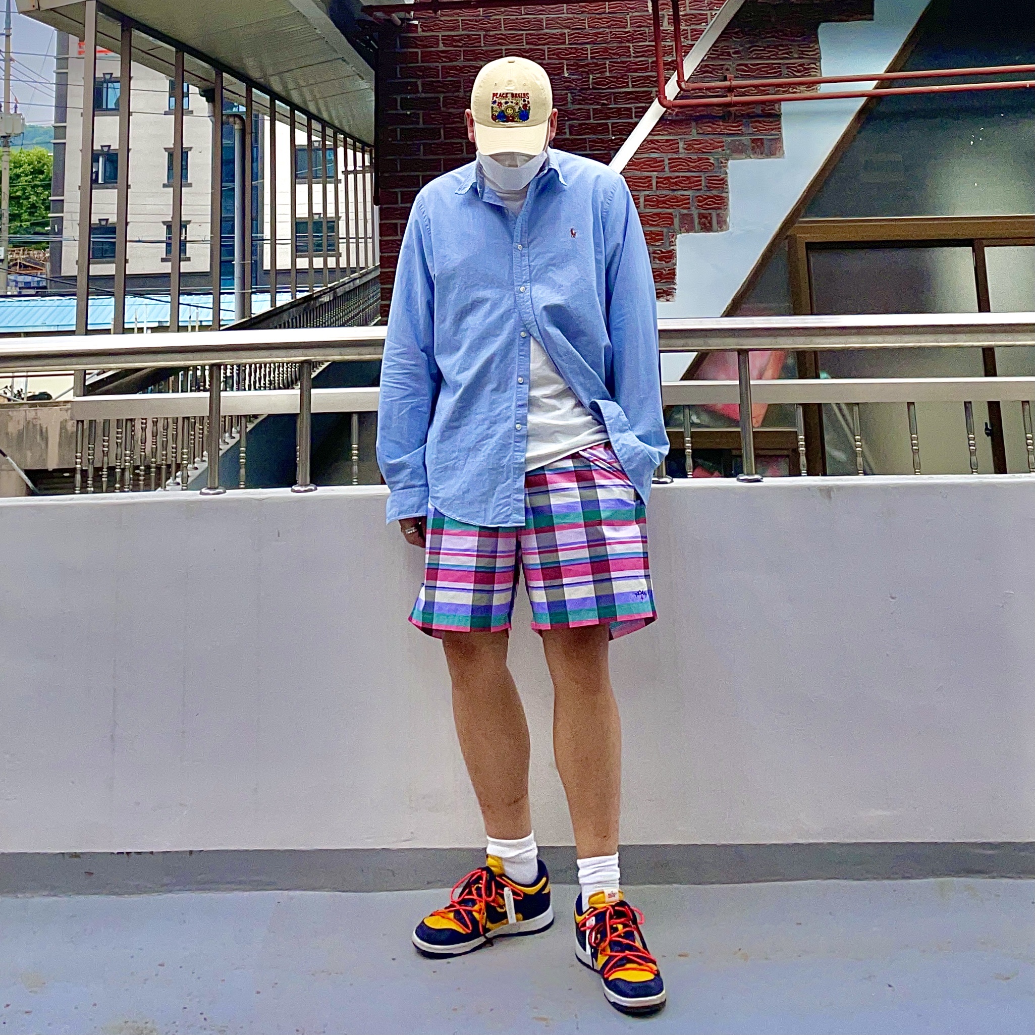 Nike x Off-White Dunk Low University Gold Midnight Navy 착용 스타일