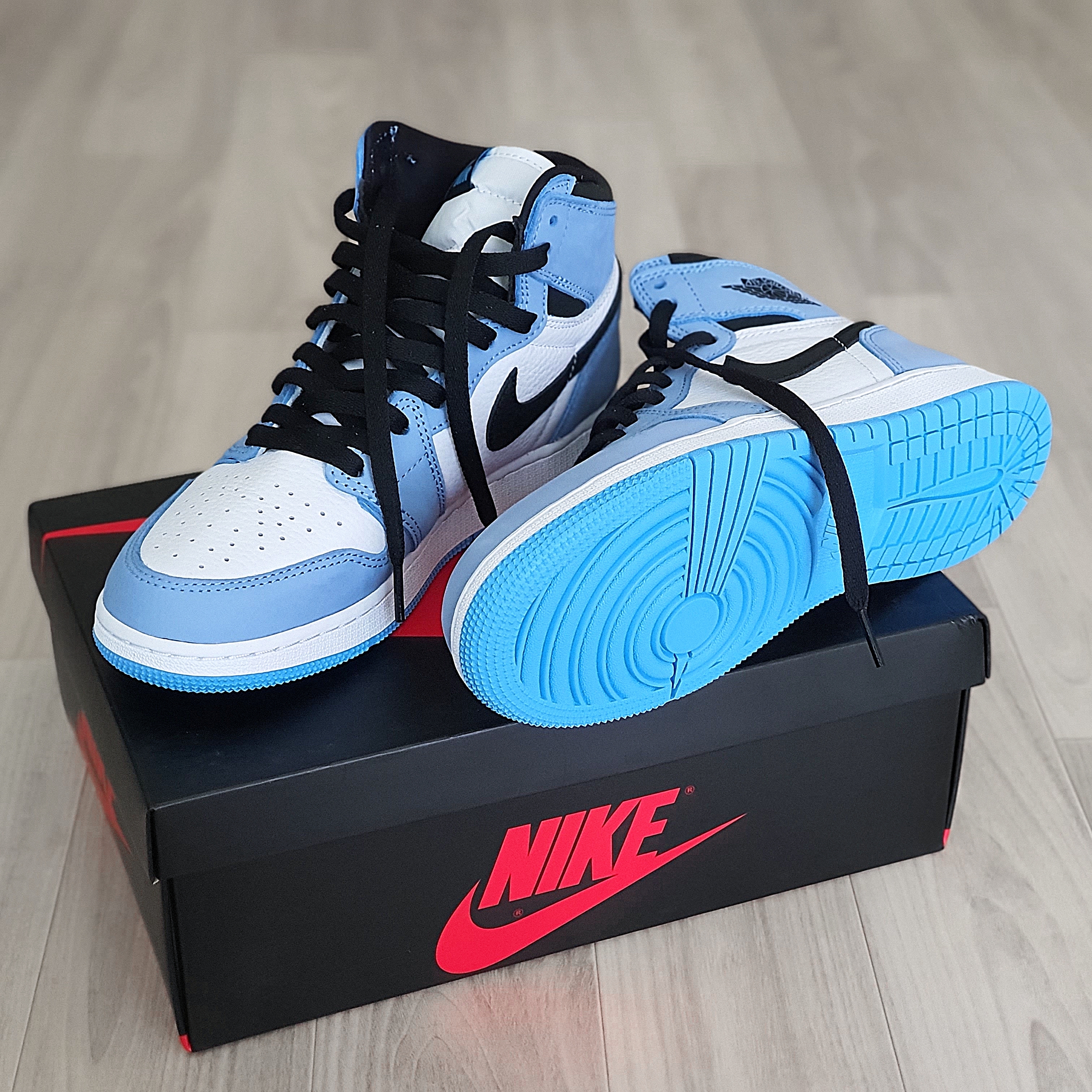 (GS) Jordan 1 Retro High OG University Blue 착용 스타일