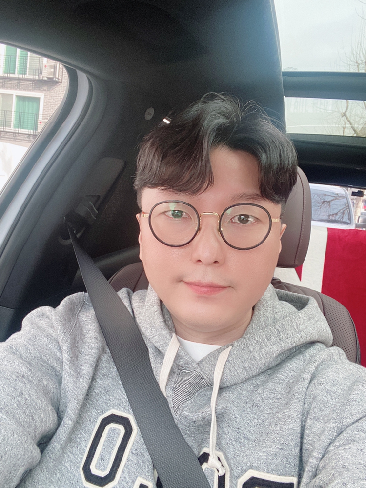 KREAM 프로필 이미지