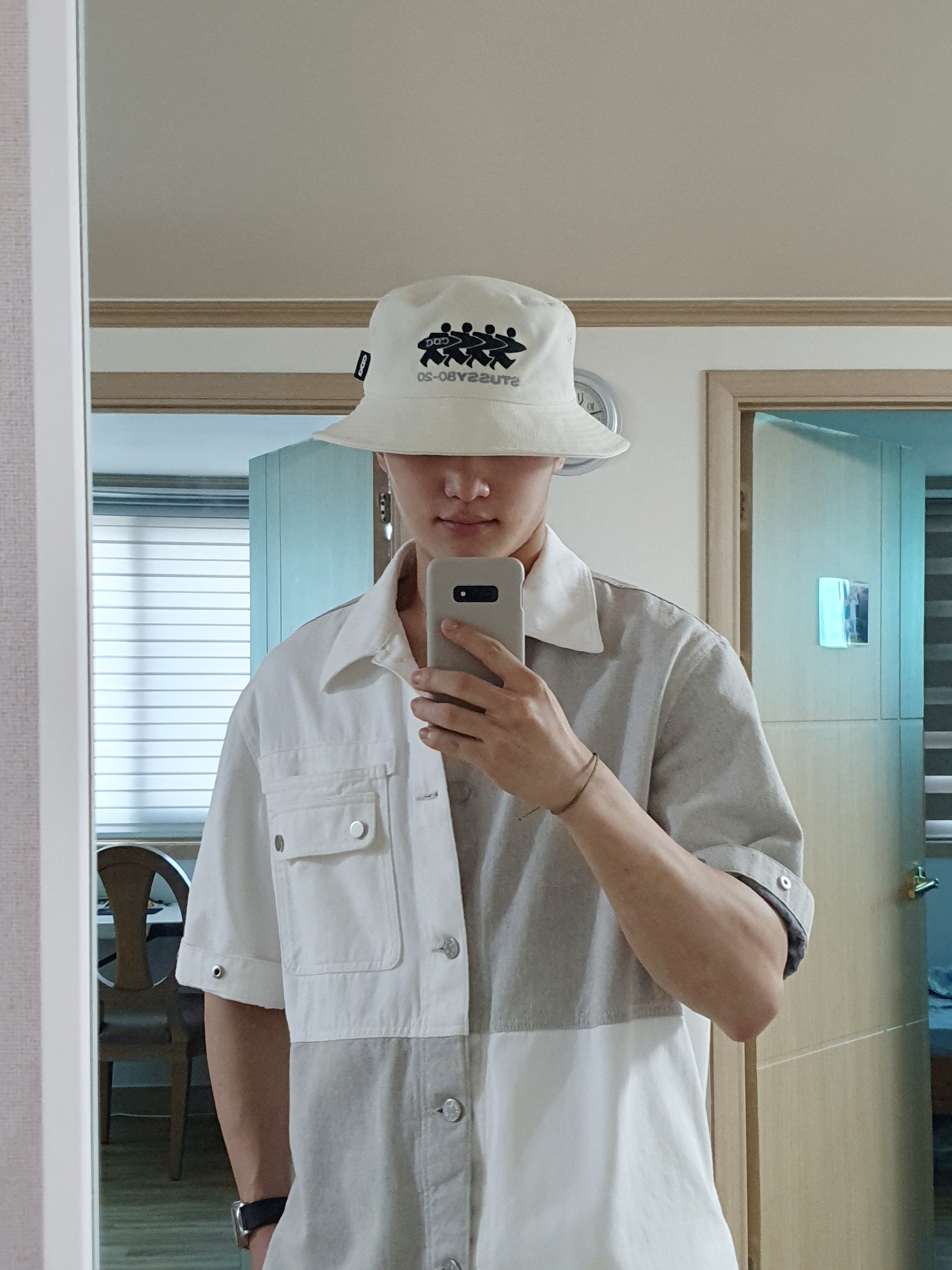 Stussy x CDG Canvas Bucket Hat 착용 스타일 - 1