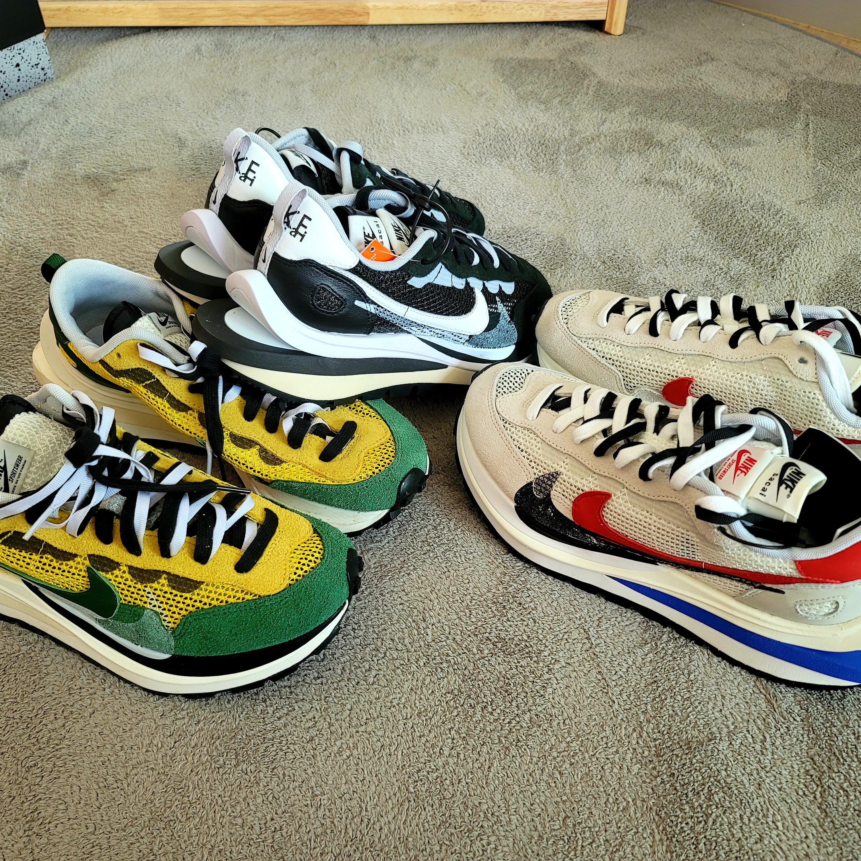 Nike x Sacai VaporWaffle Tour Yellow & Gorge Green Sail, Nike x Sacai VaporWaffle Royal Fuchsia 착용 스타일 - 2