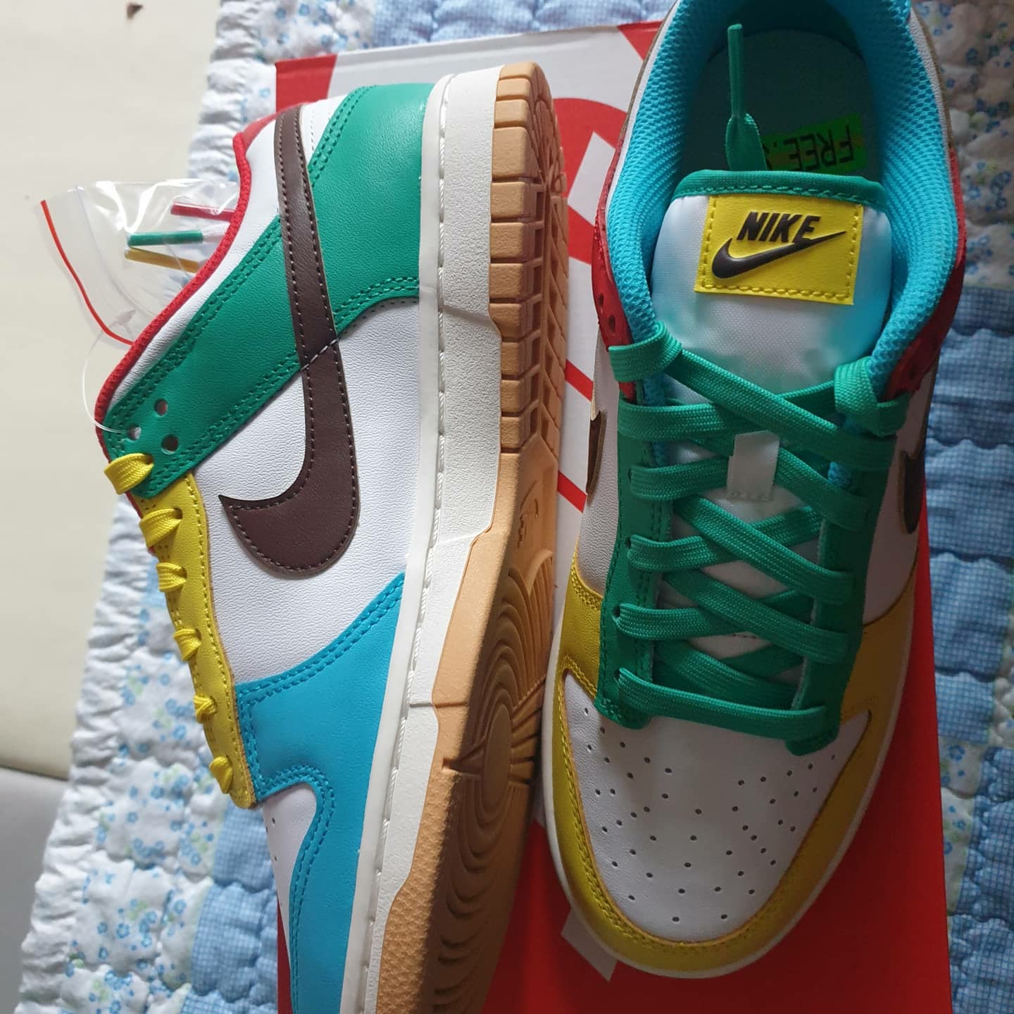 Nike Dunk Low SE Free.99 White 착용 스타일 - 3