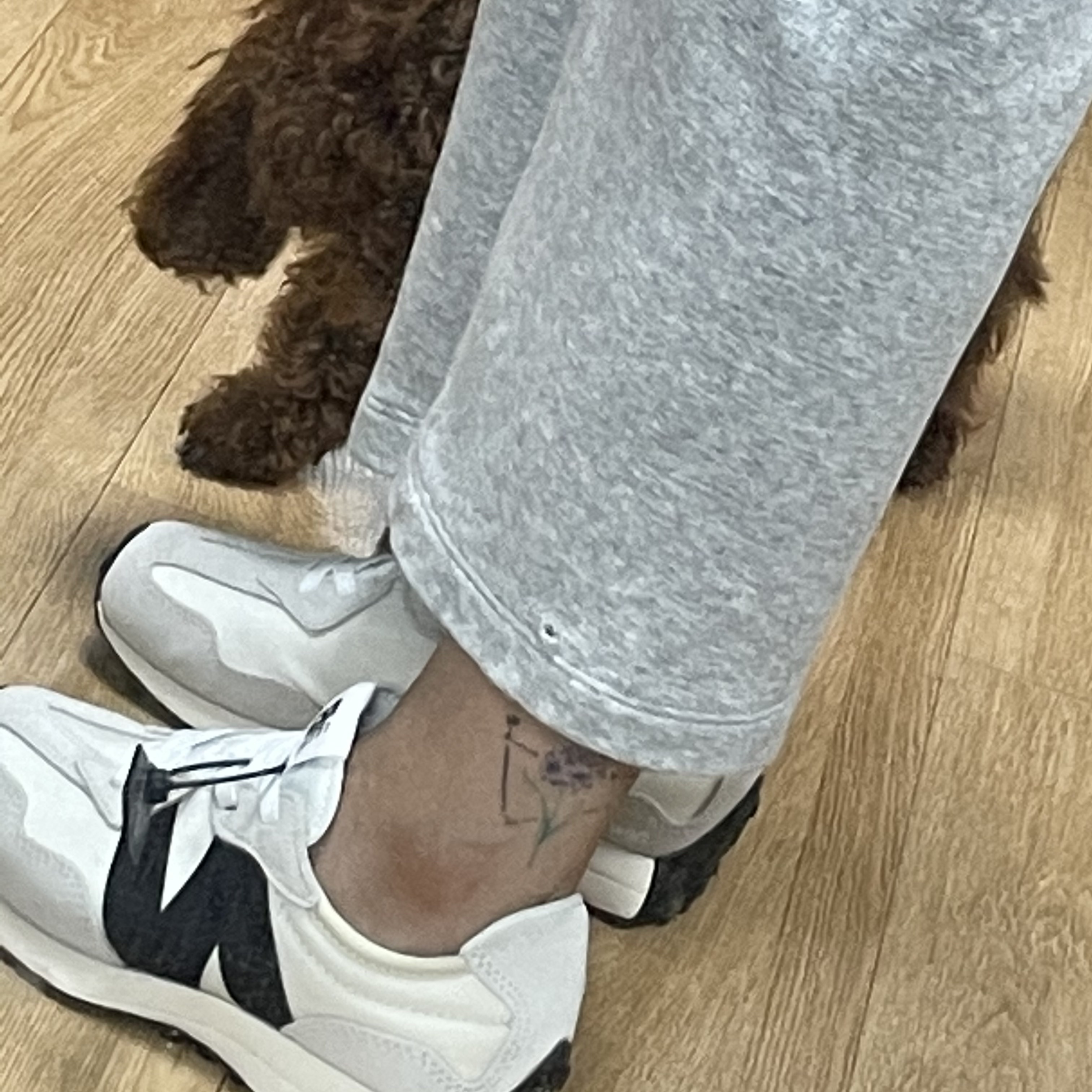(PS) New Balance 327 White Black 착용 스타일 - 2