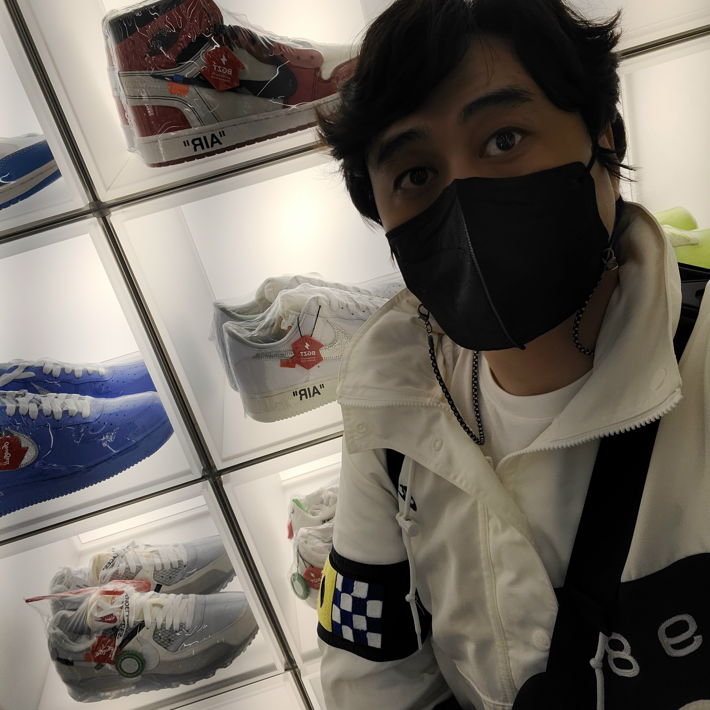 Jordan 1 Retro High OG Black Mocha, Jordan 1 x Off-White Retro High Chicago The Ten 착용 스타일 - 2