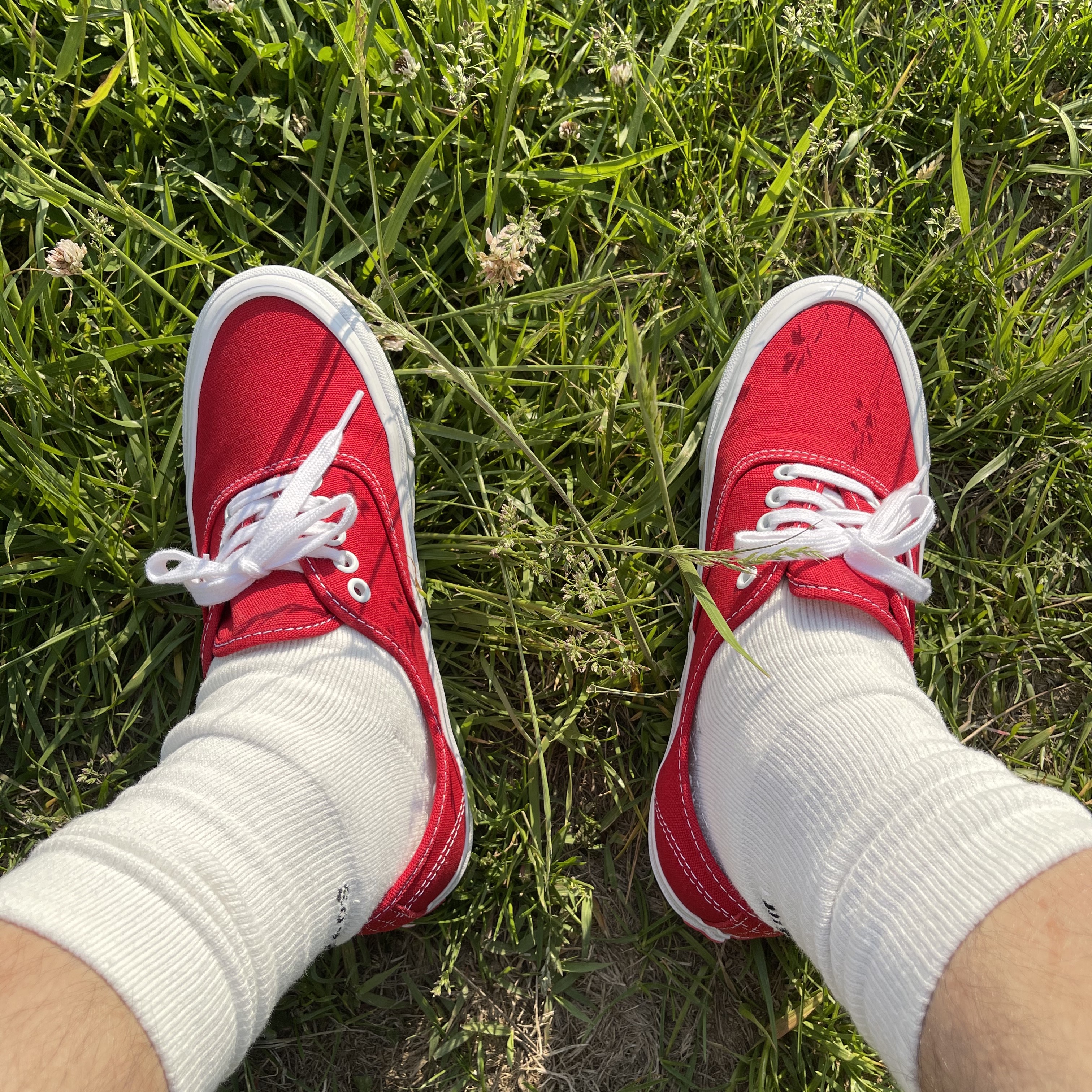 Vans Vault OG Authentic LX Red 착용 스타일