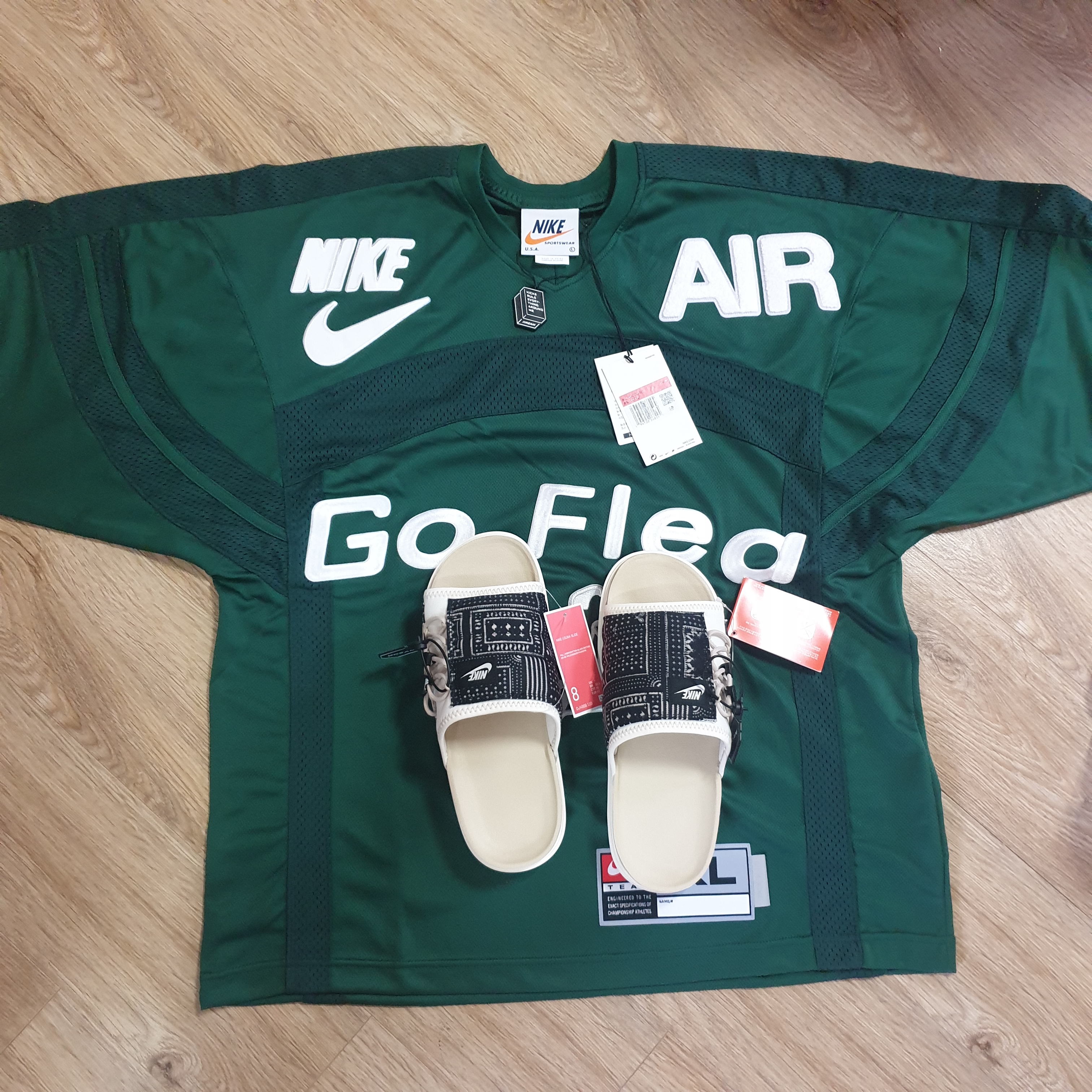 Nike Asuna Slide Pale Ivory Rattan, Nike x Cactus Plant Flea Market S/S Jersey Green - Asia 착용 스타일 - 2
