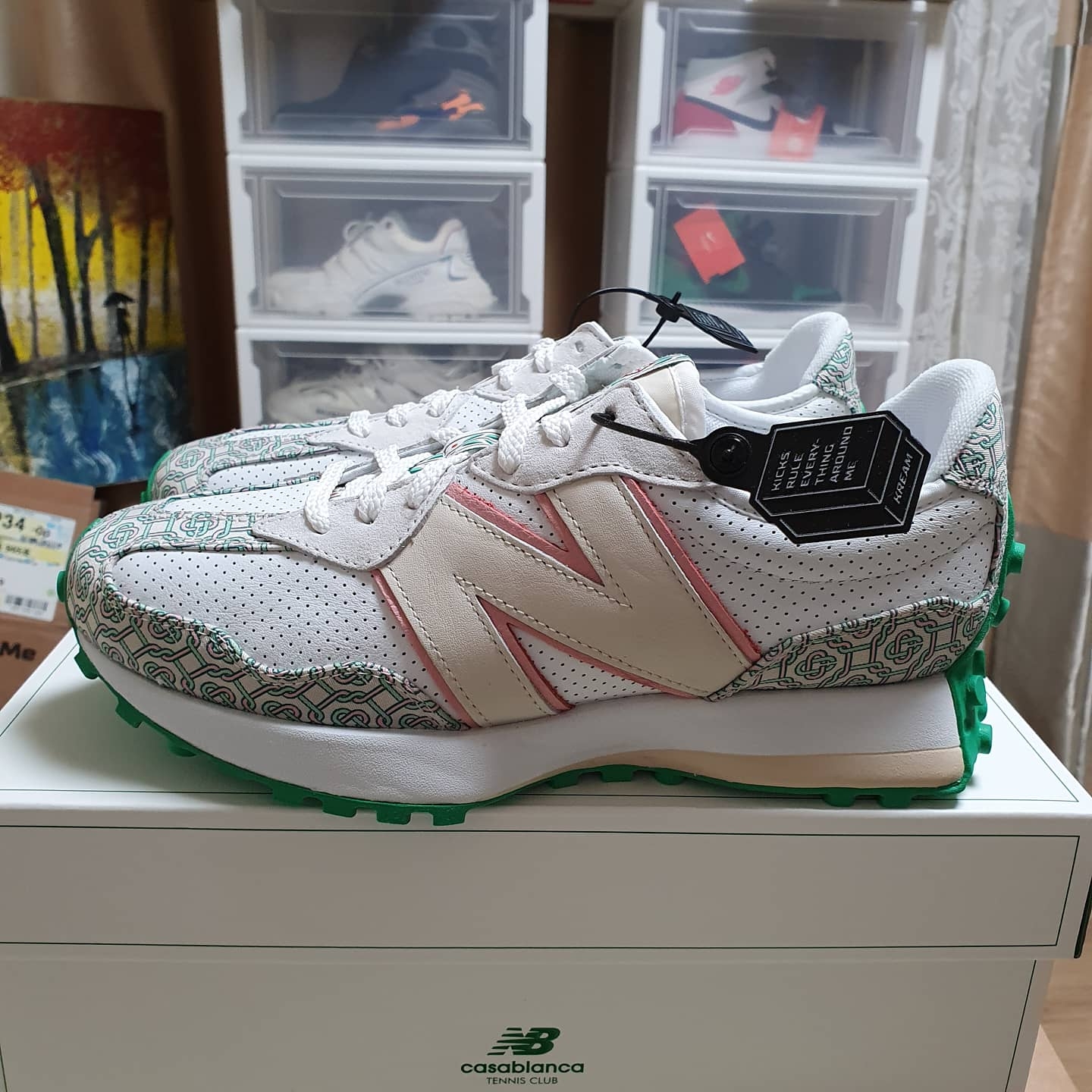 New Balance x Casablanca 327 Idealist Monogram White Green 착용 스타일 - 3