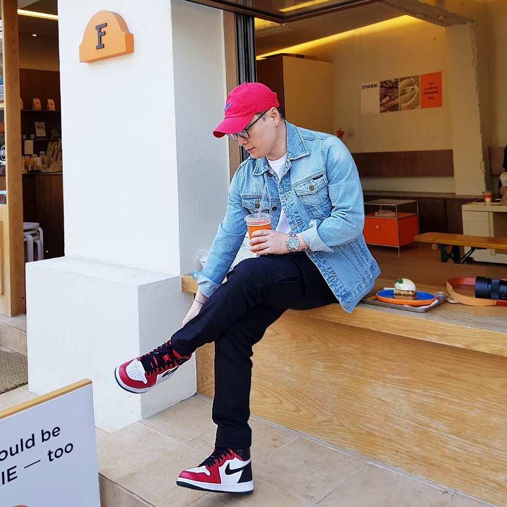 (W) Jordan 1 Retro High Satin Red 착용 스타일