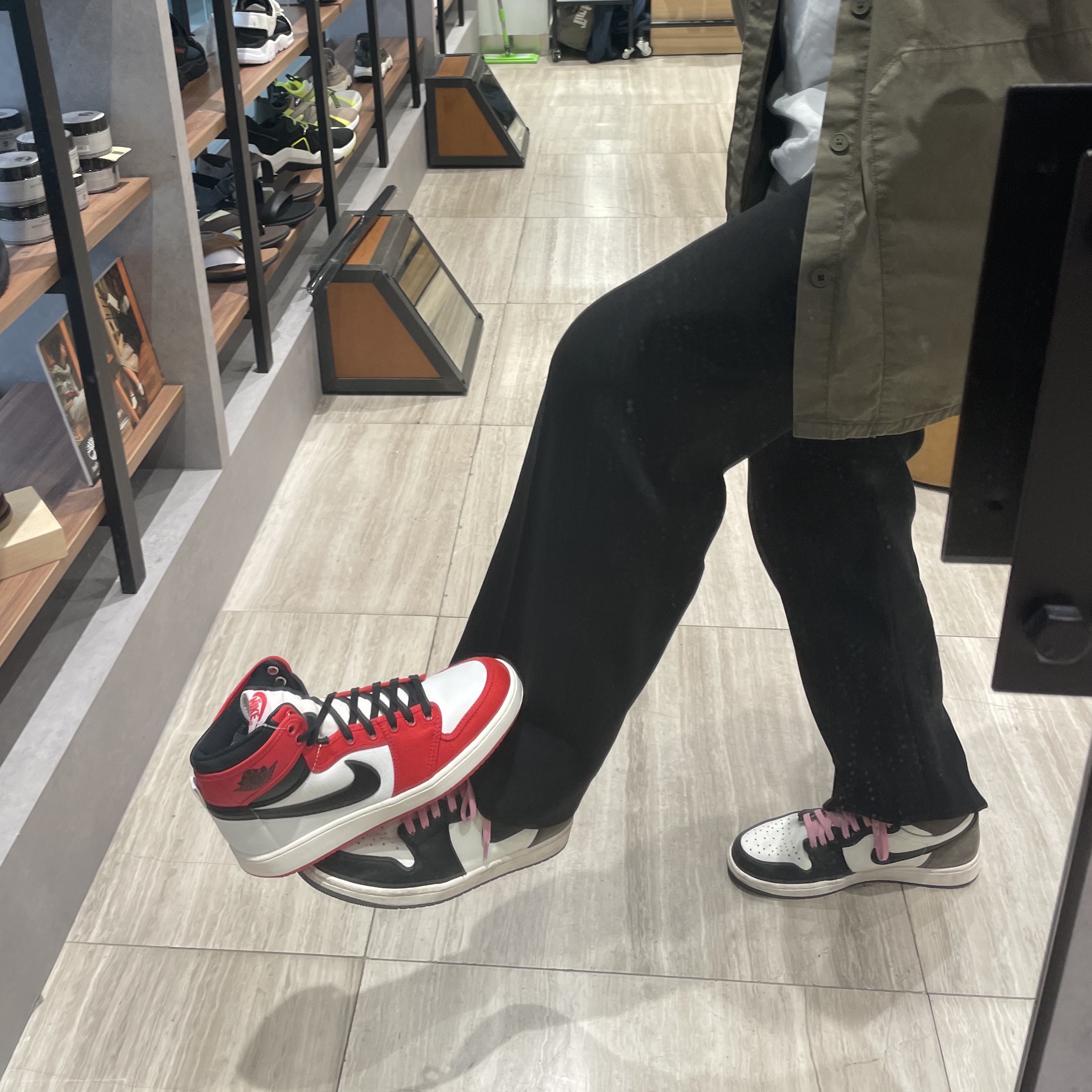 Jordan 1 KO Chicago 2021, Jordan 1 Retro High OG Black Mocha 착용 스타일