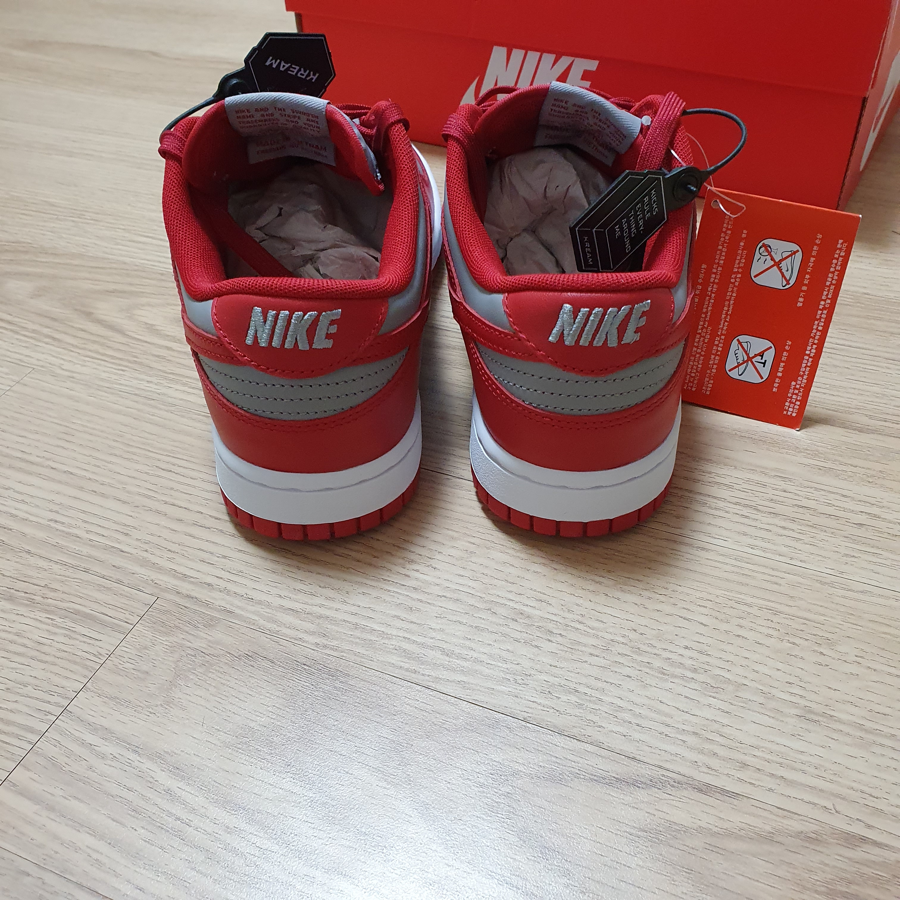 Nike Dunk Low Retro Medium Grey 착용 스타일 - 4